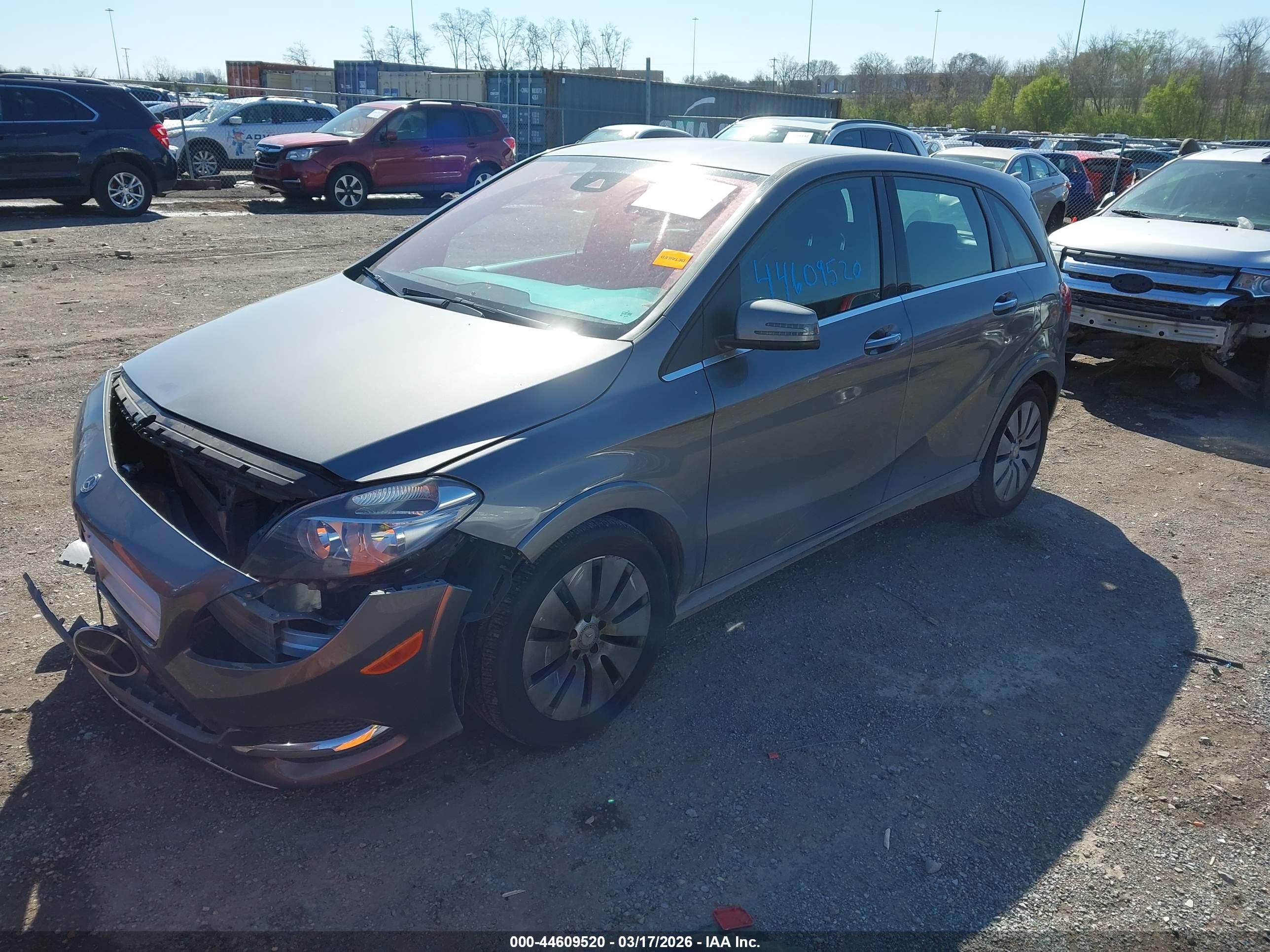 MERCEDES-BENZ B image 2