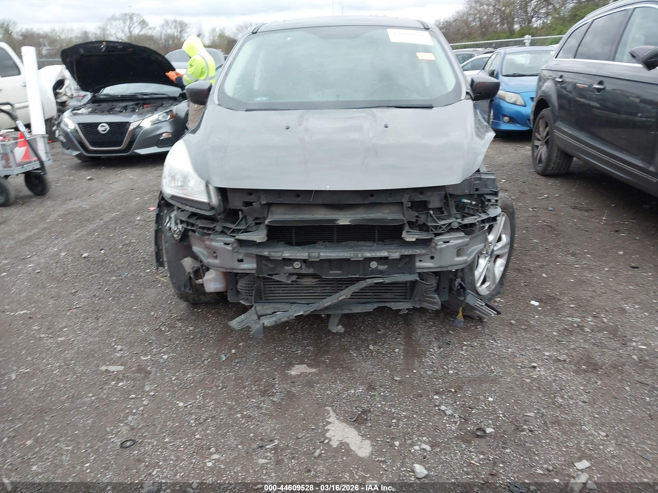 FORD ESCAPE image 6
