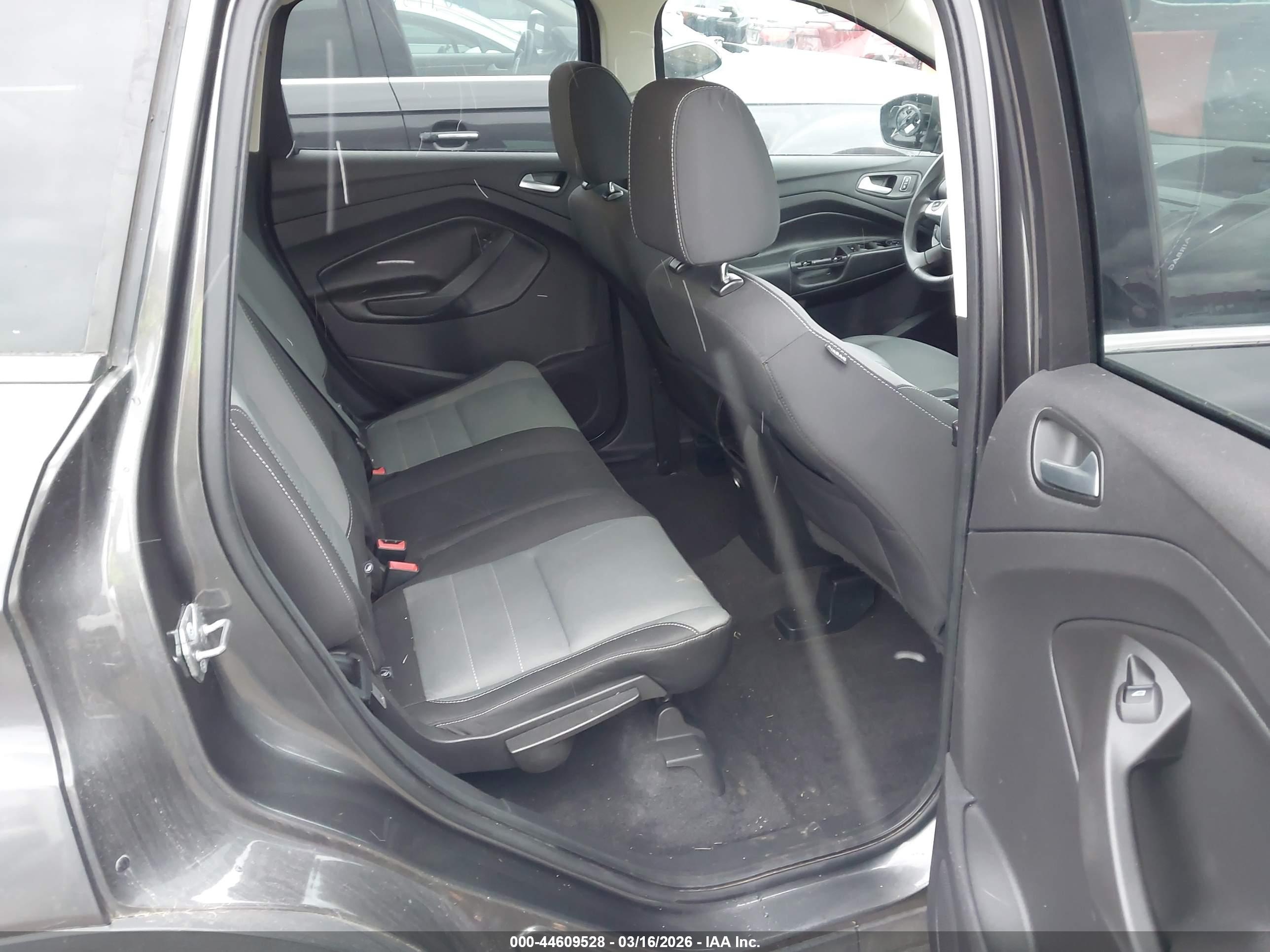 FORD ESCAPE image 8