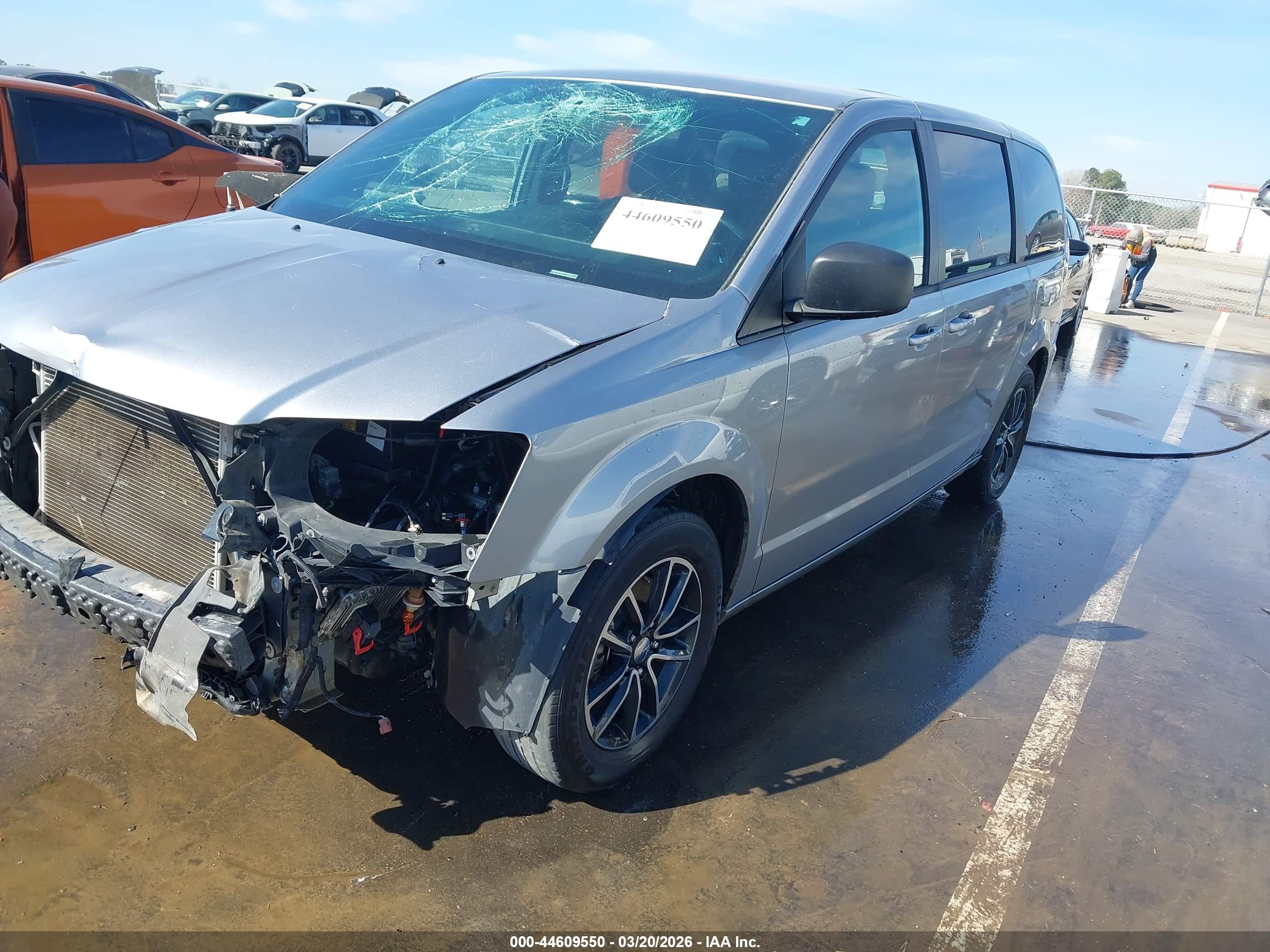 DODGE GRAND image 2