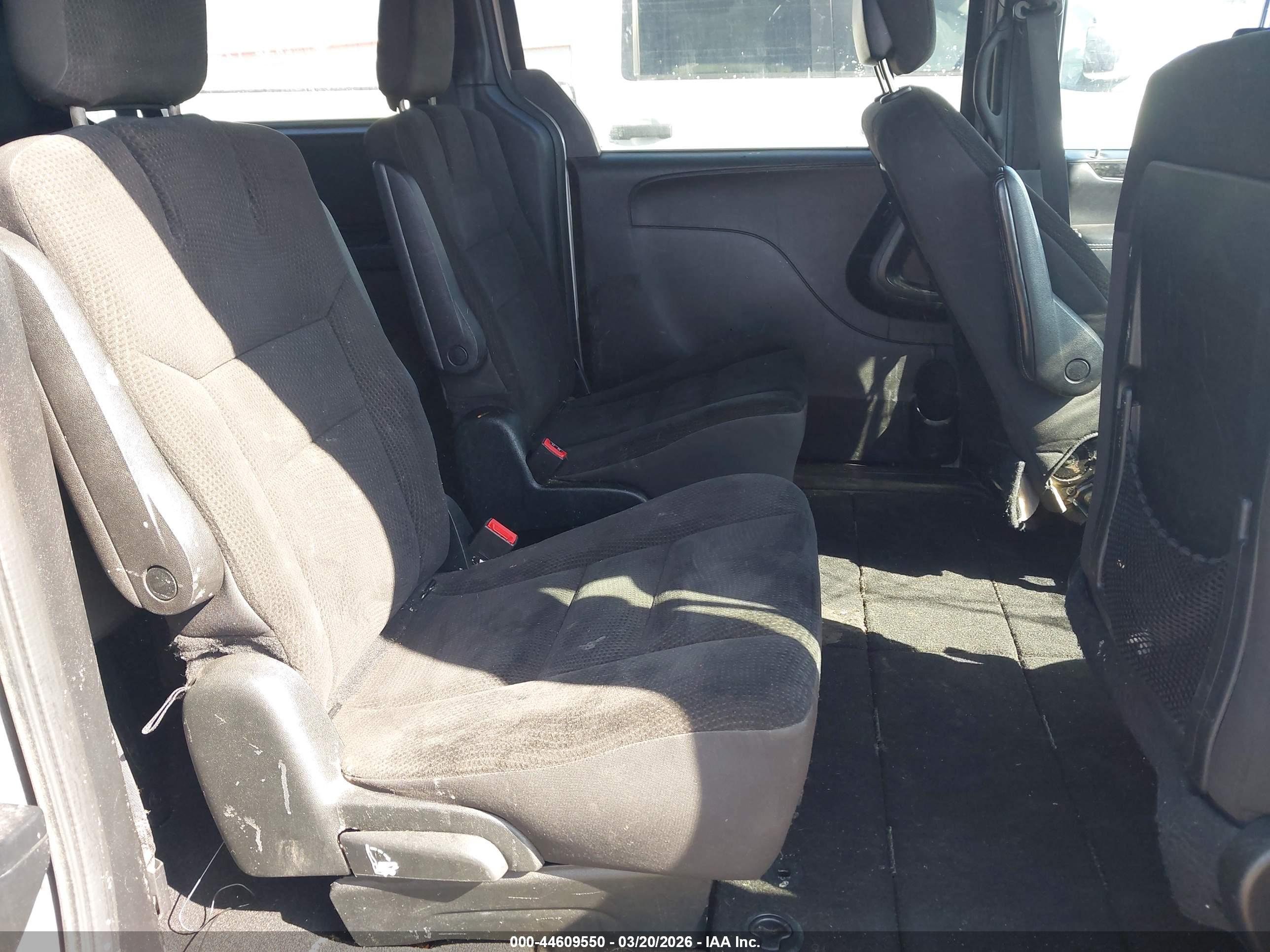 DODGE GRAND image 8