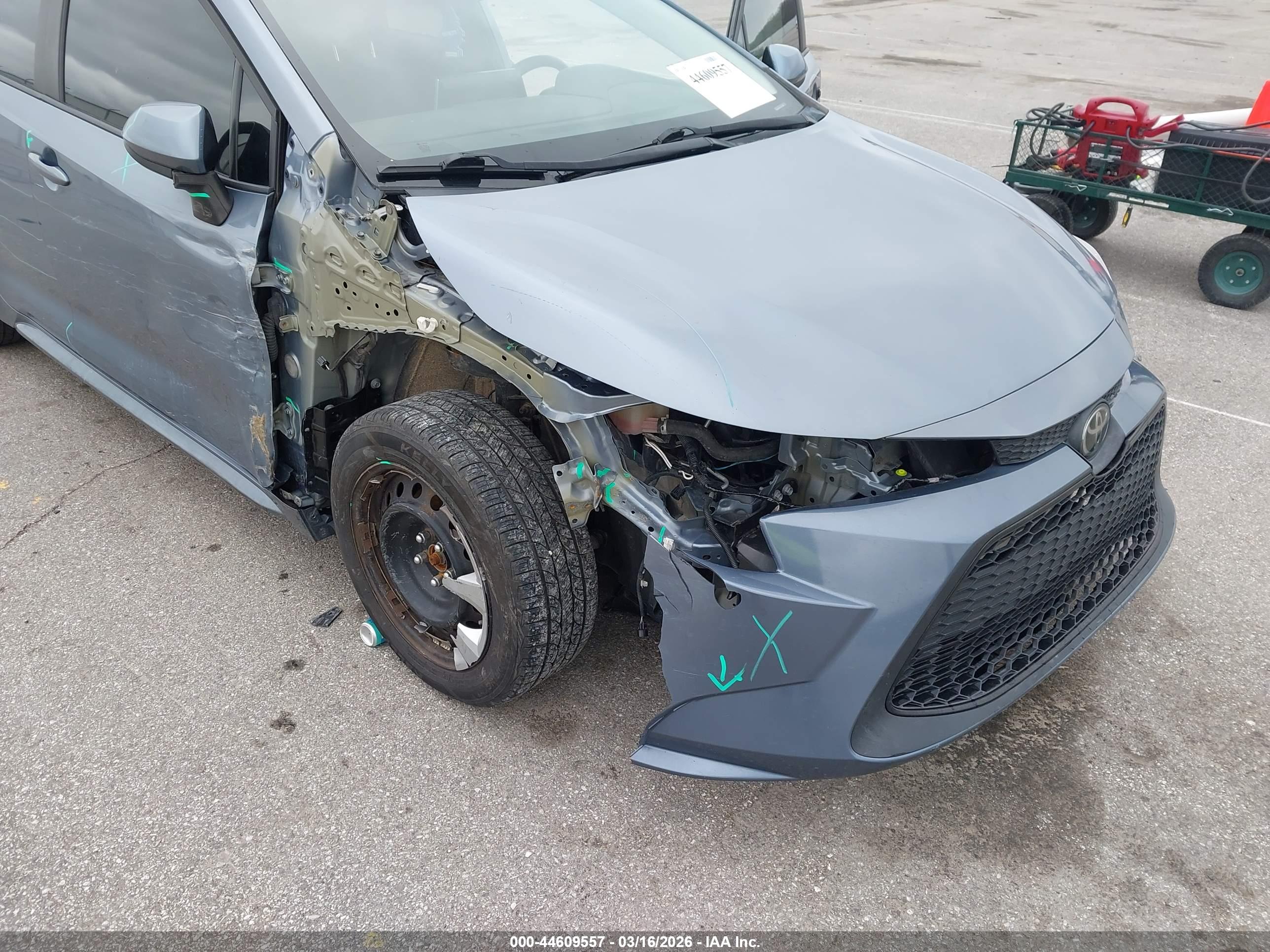 TOYOTA COROLLA image 6