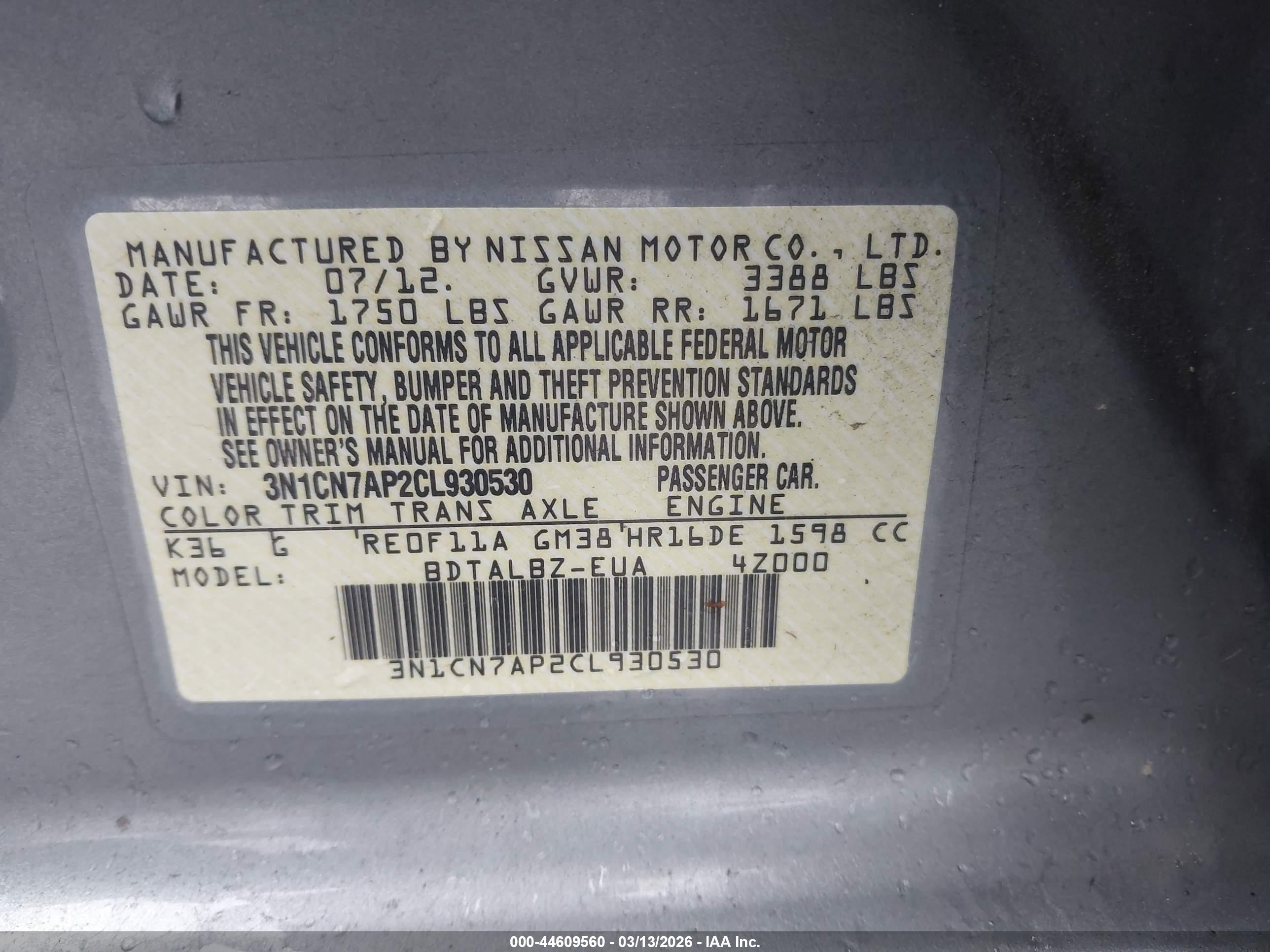NISSAN VERSA image 9