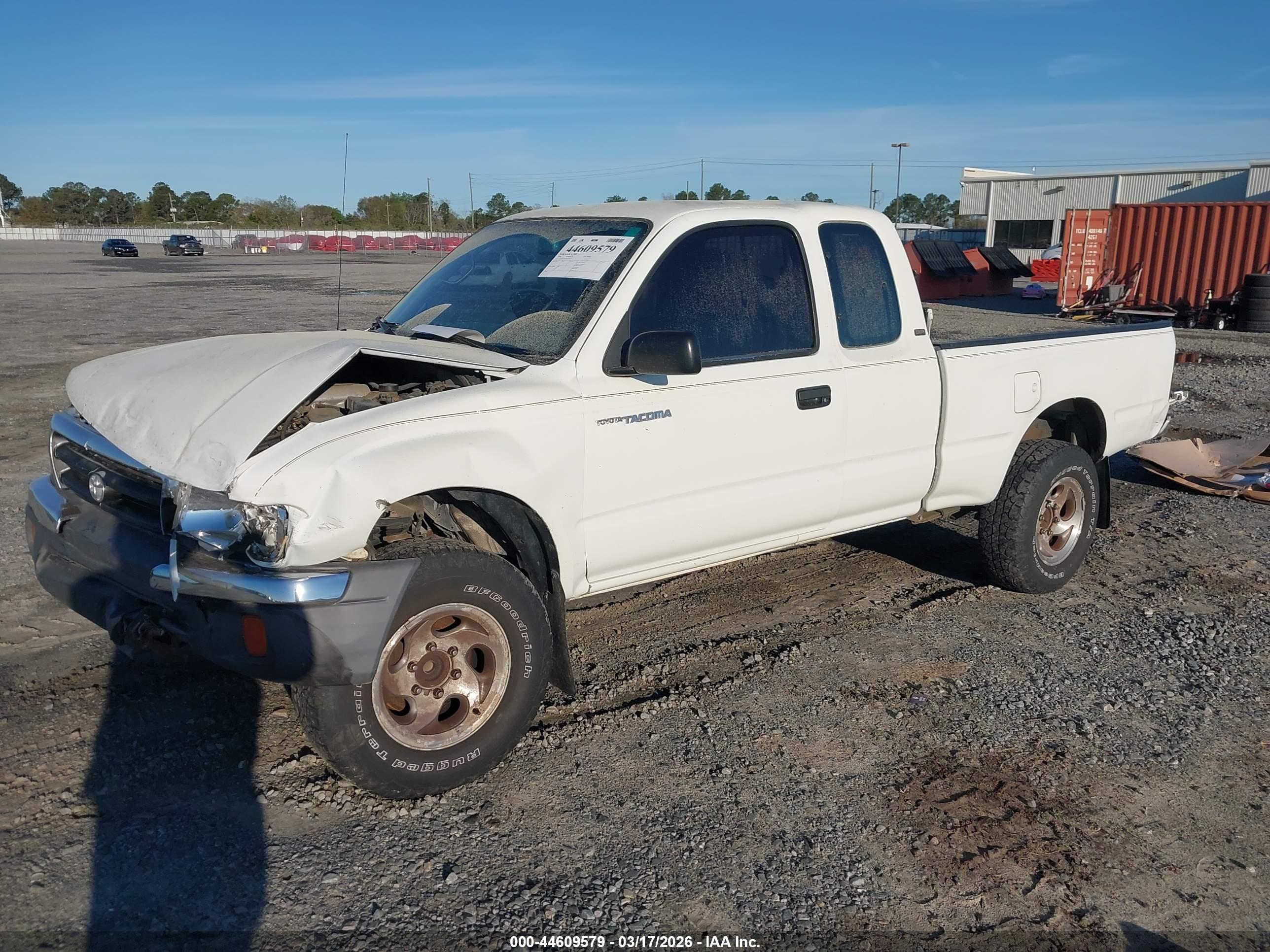 TOYOTA TACOMA image 2