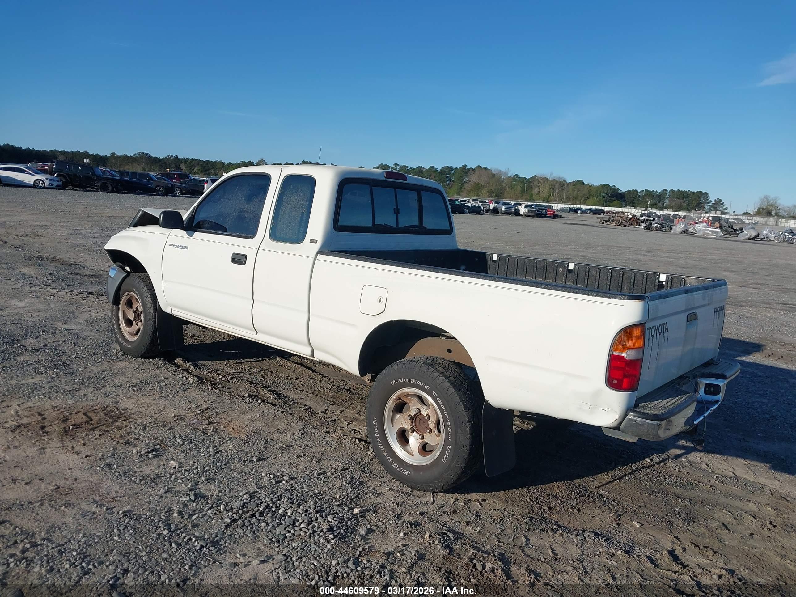TOYOTA TACOMA image 3