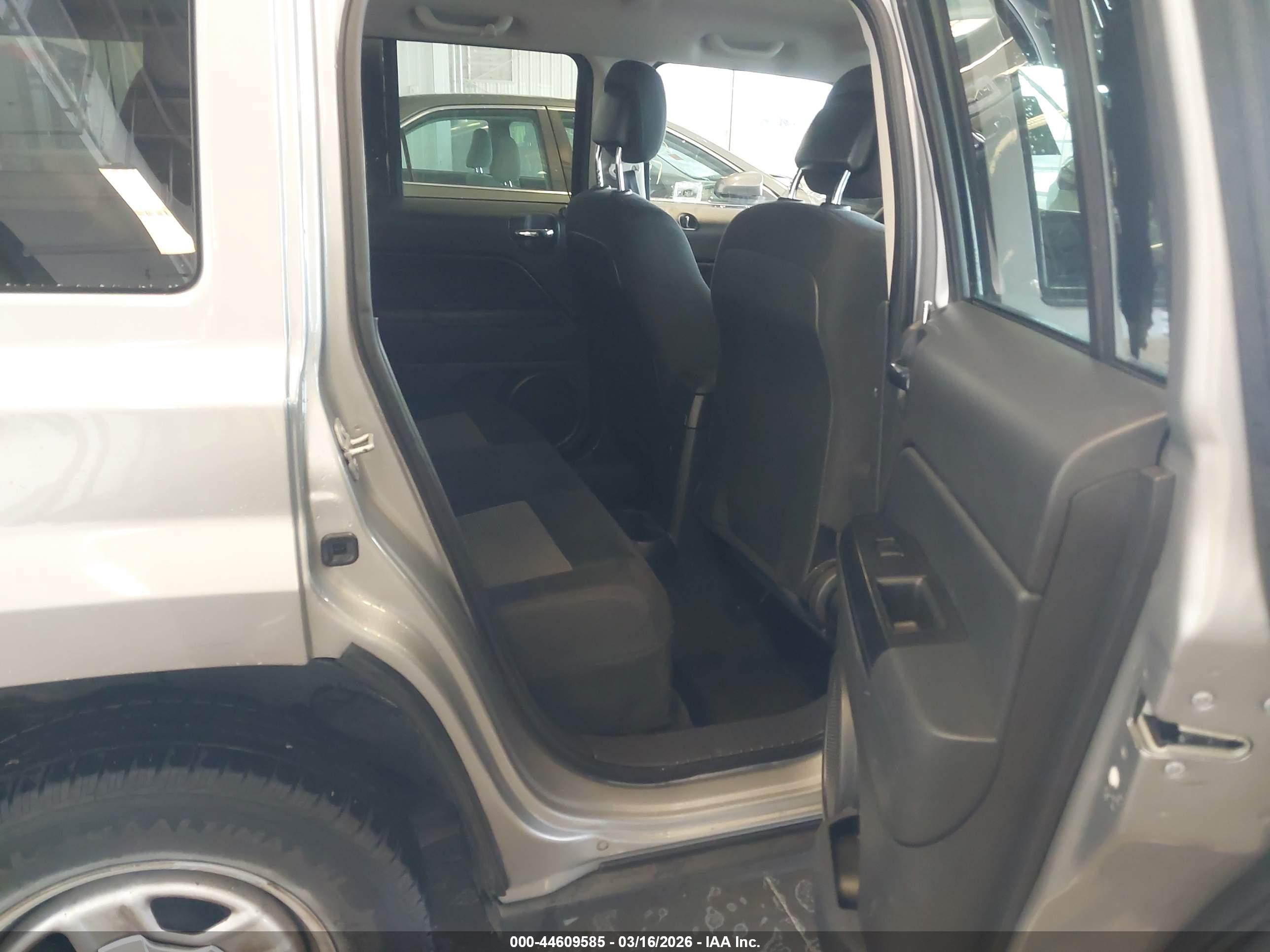 JEEP PATRIOT image 8