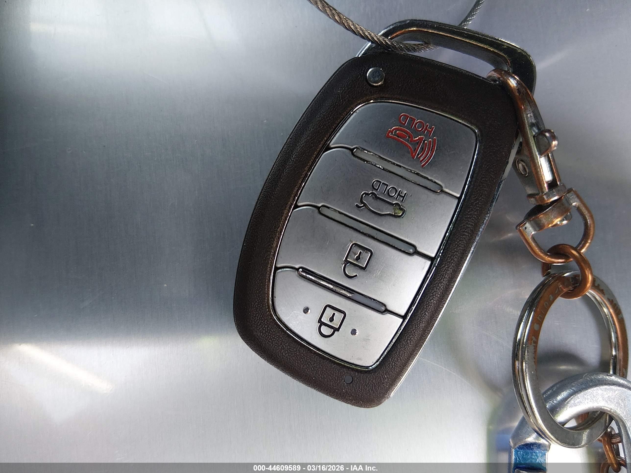 HYUNDAI ELANTRA image 11