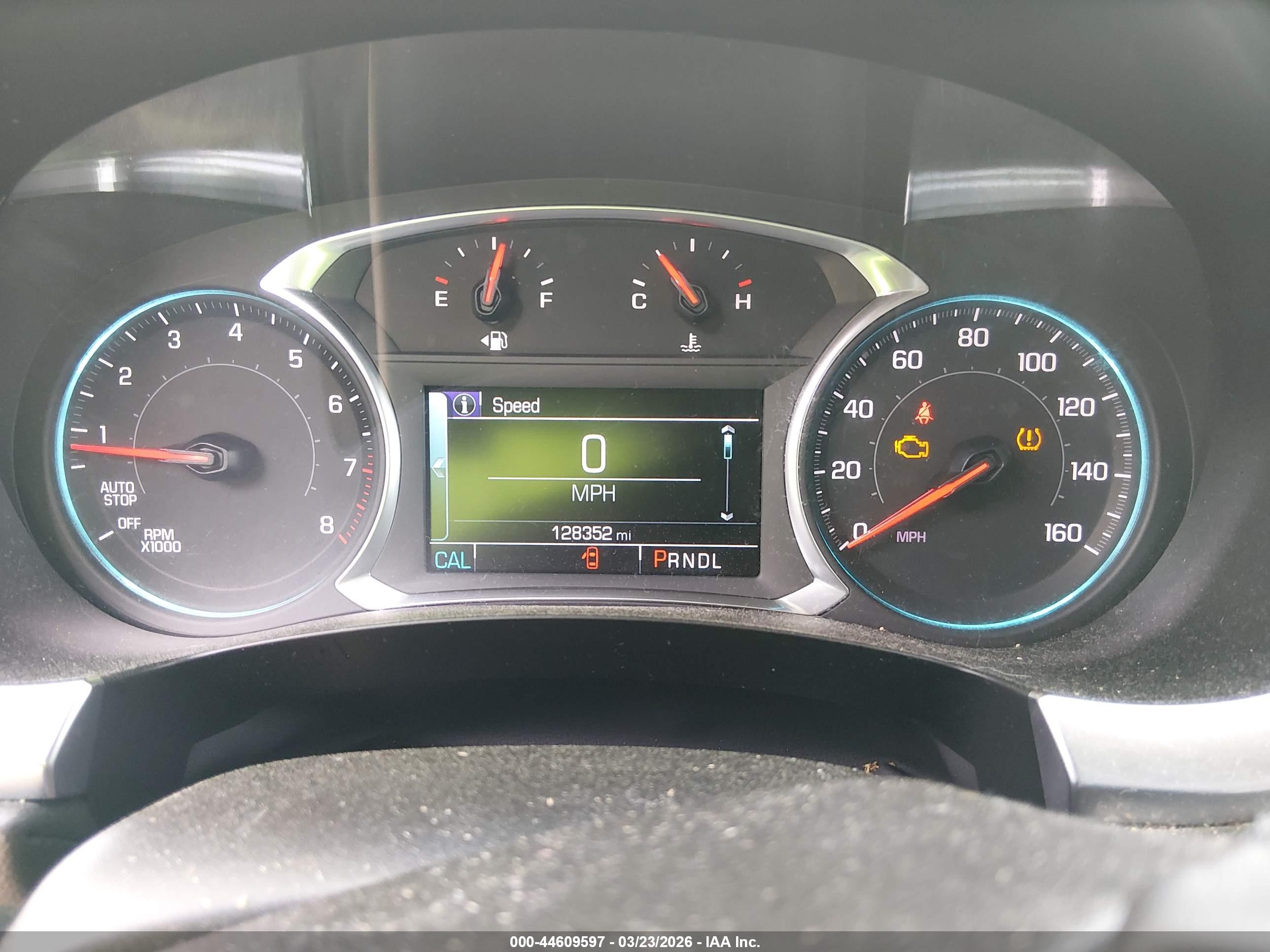 CHEVROLET TRAVERSE image 7