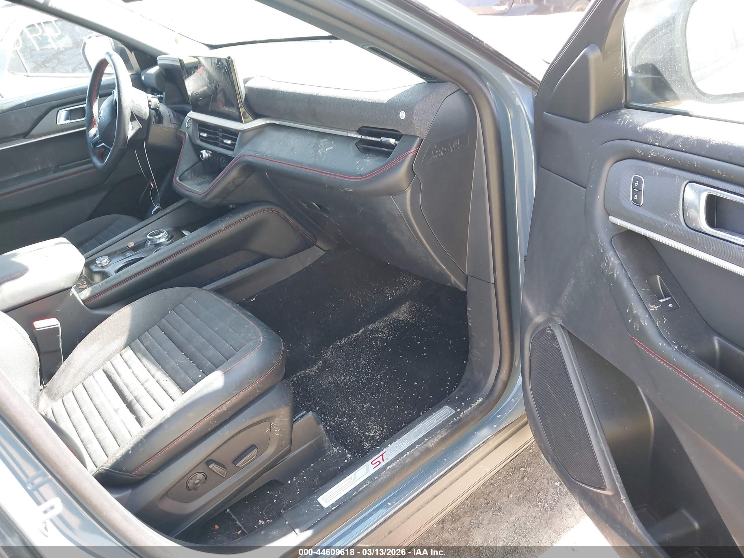 FORD EXPLORER image 5