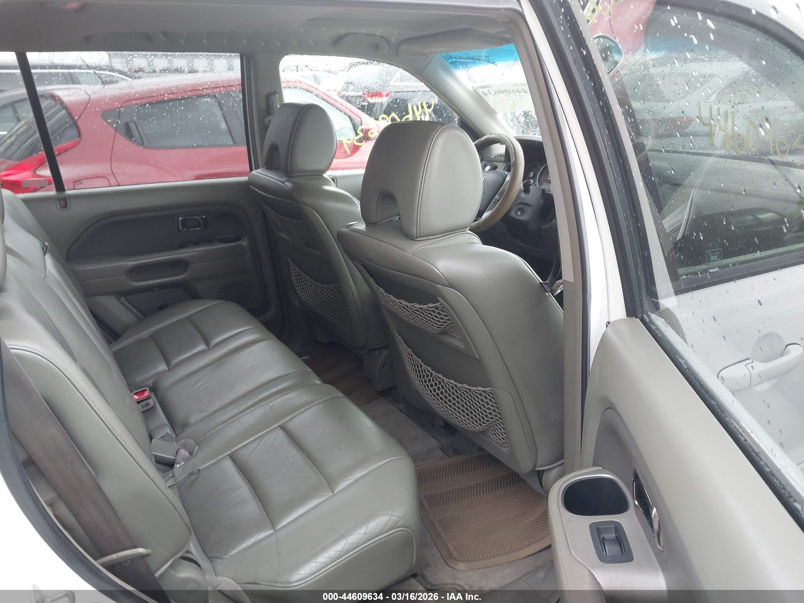 HONDA PILOT image 8
