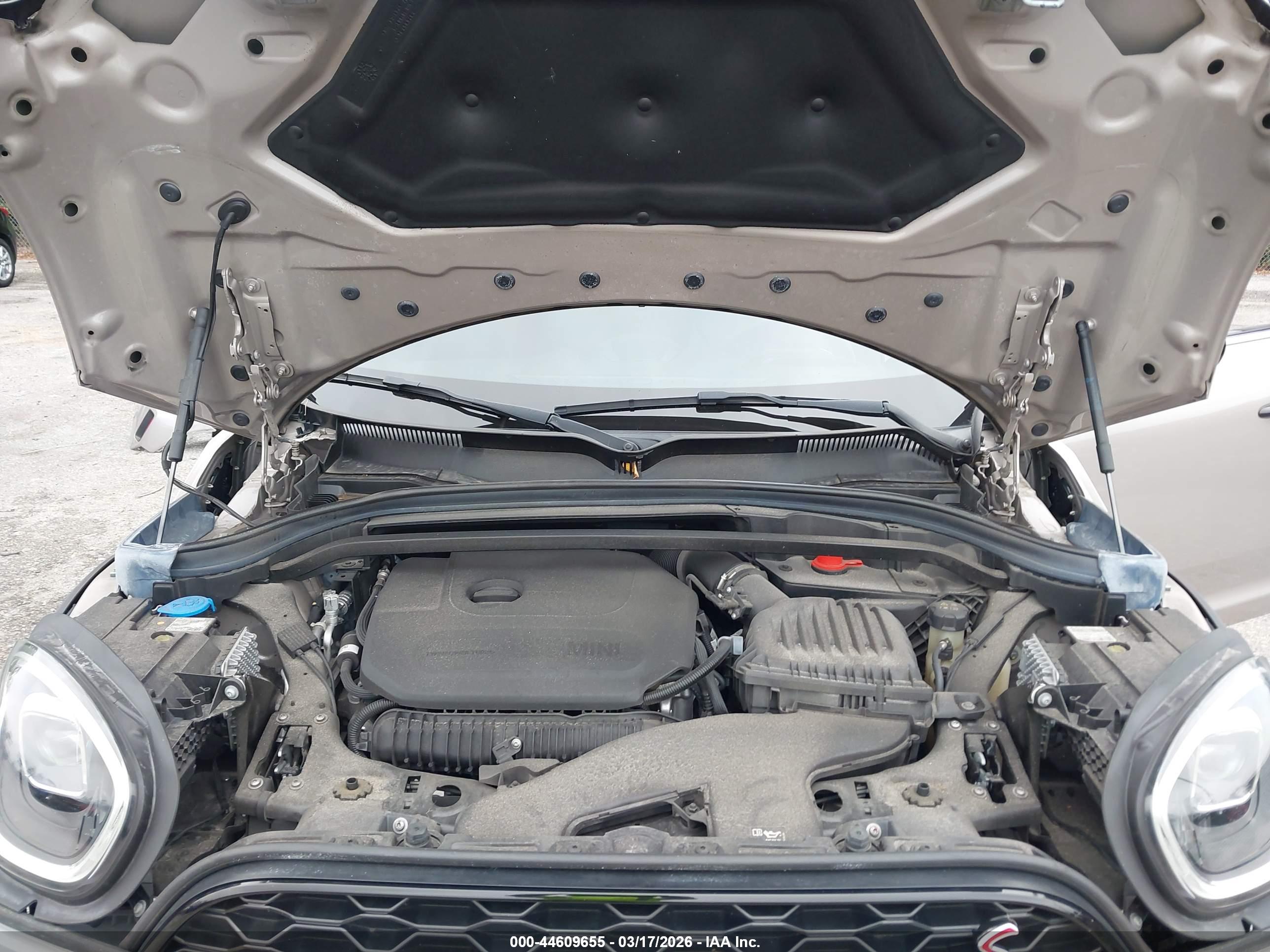 MINI COUNTRYMAN image 10