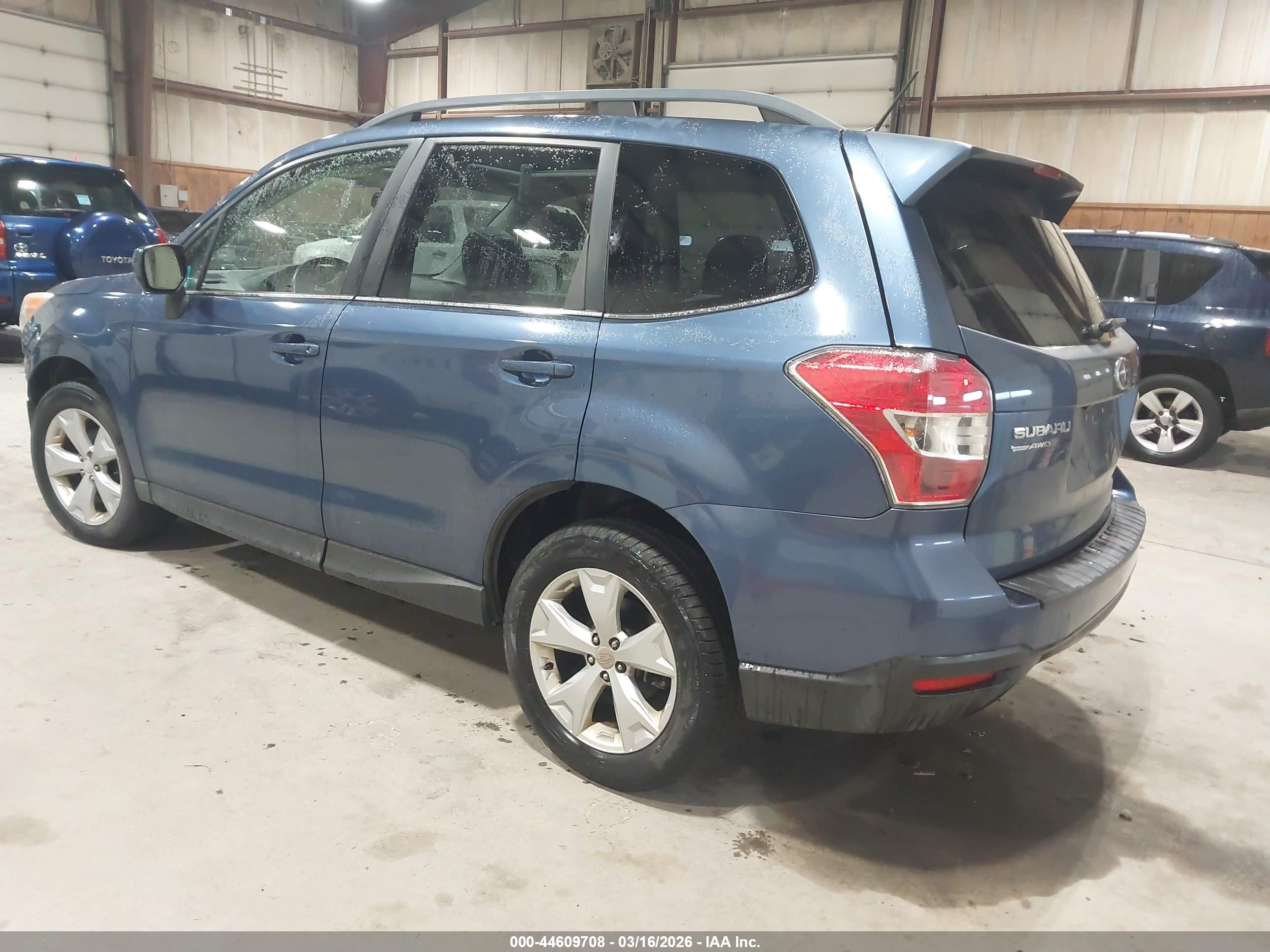 SUBARU FORESTER image 3