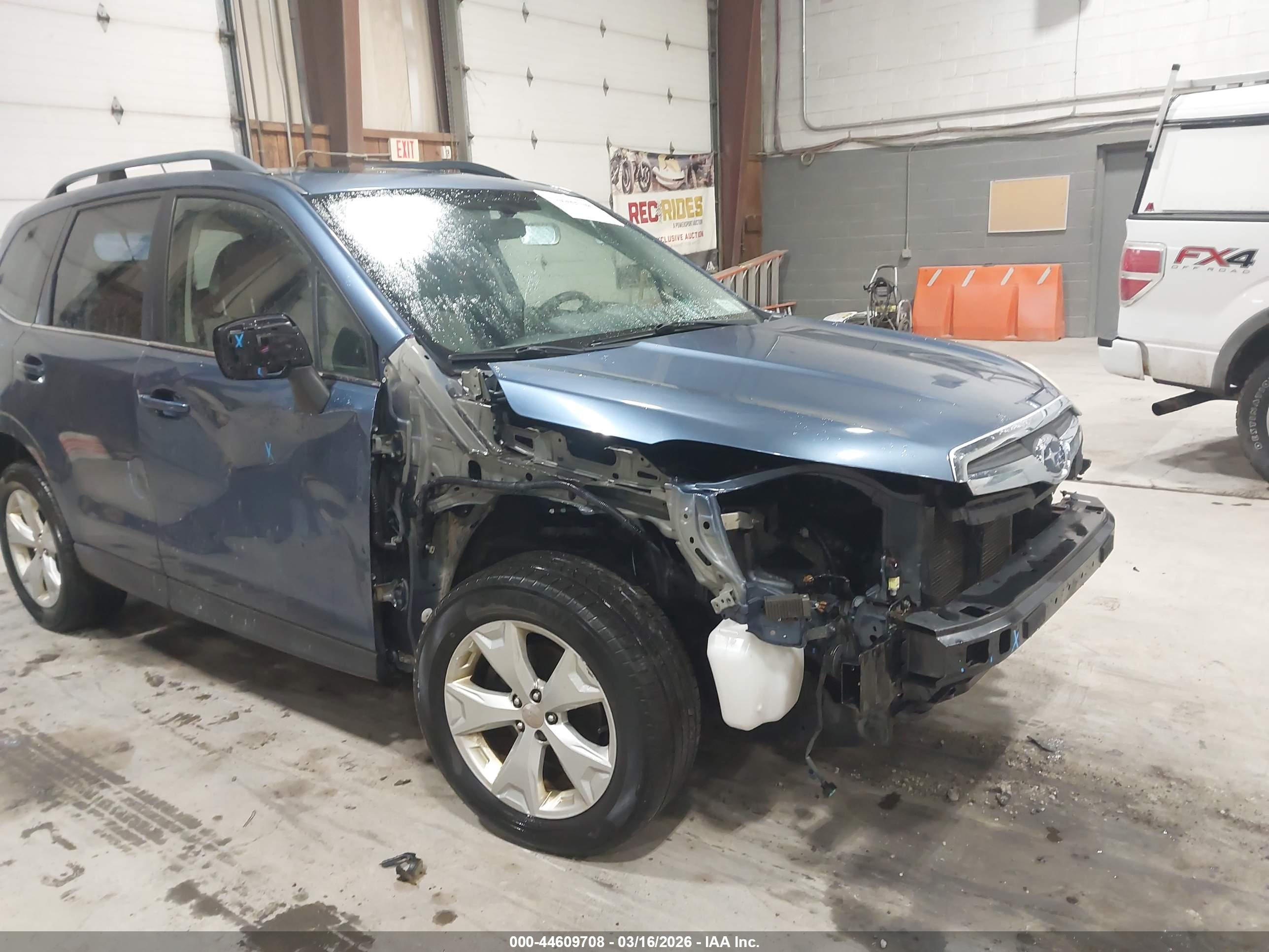 SUBARU FORESTER image 6