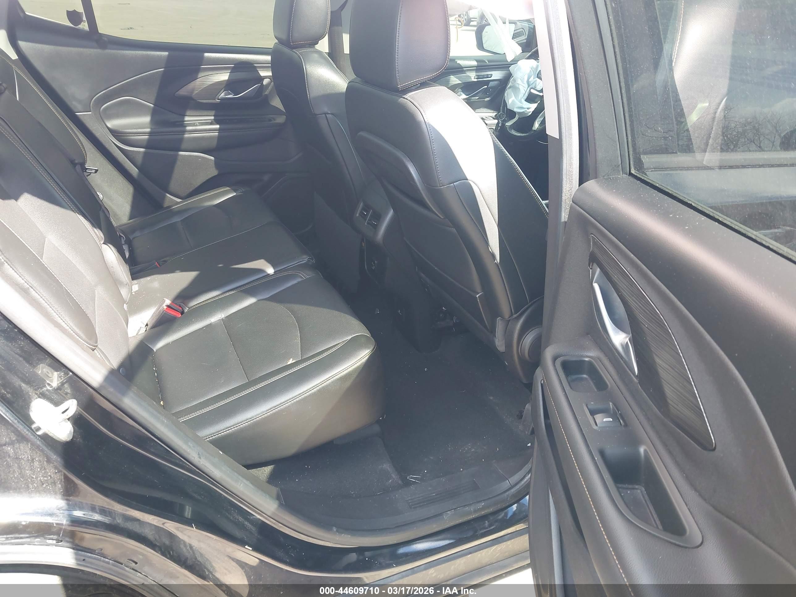 GMC TERRAIN image 8