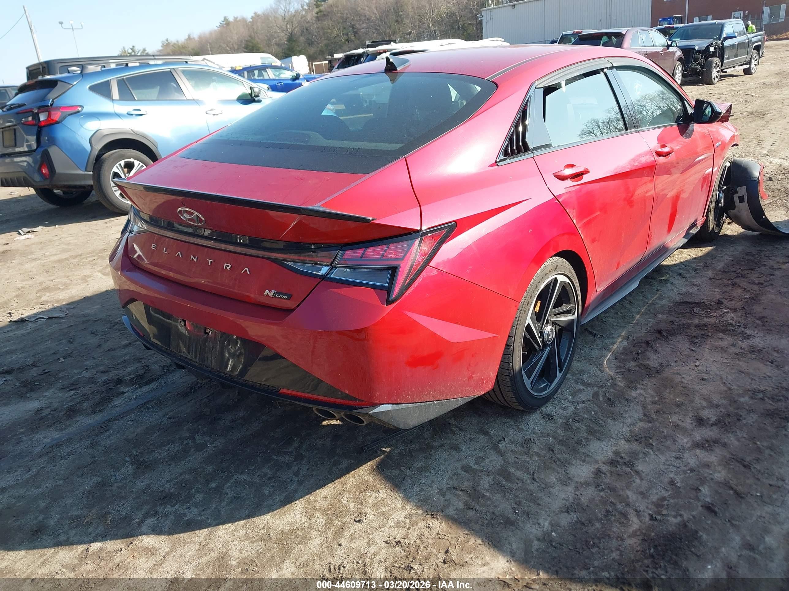 HYUNDAI ELANTRA image 4