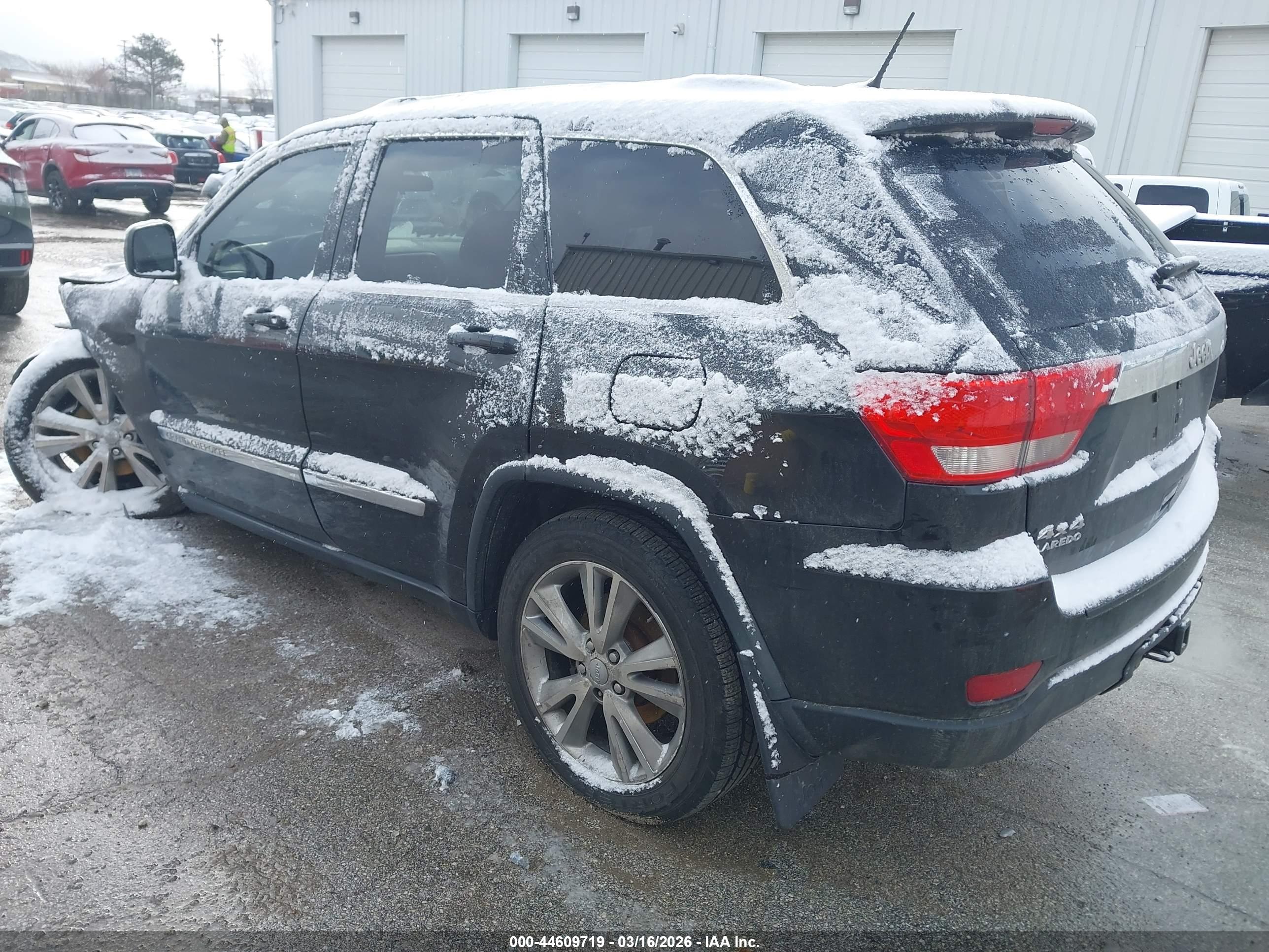 JEEP GRAND image 3