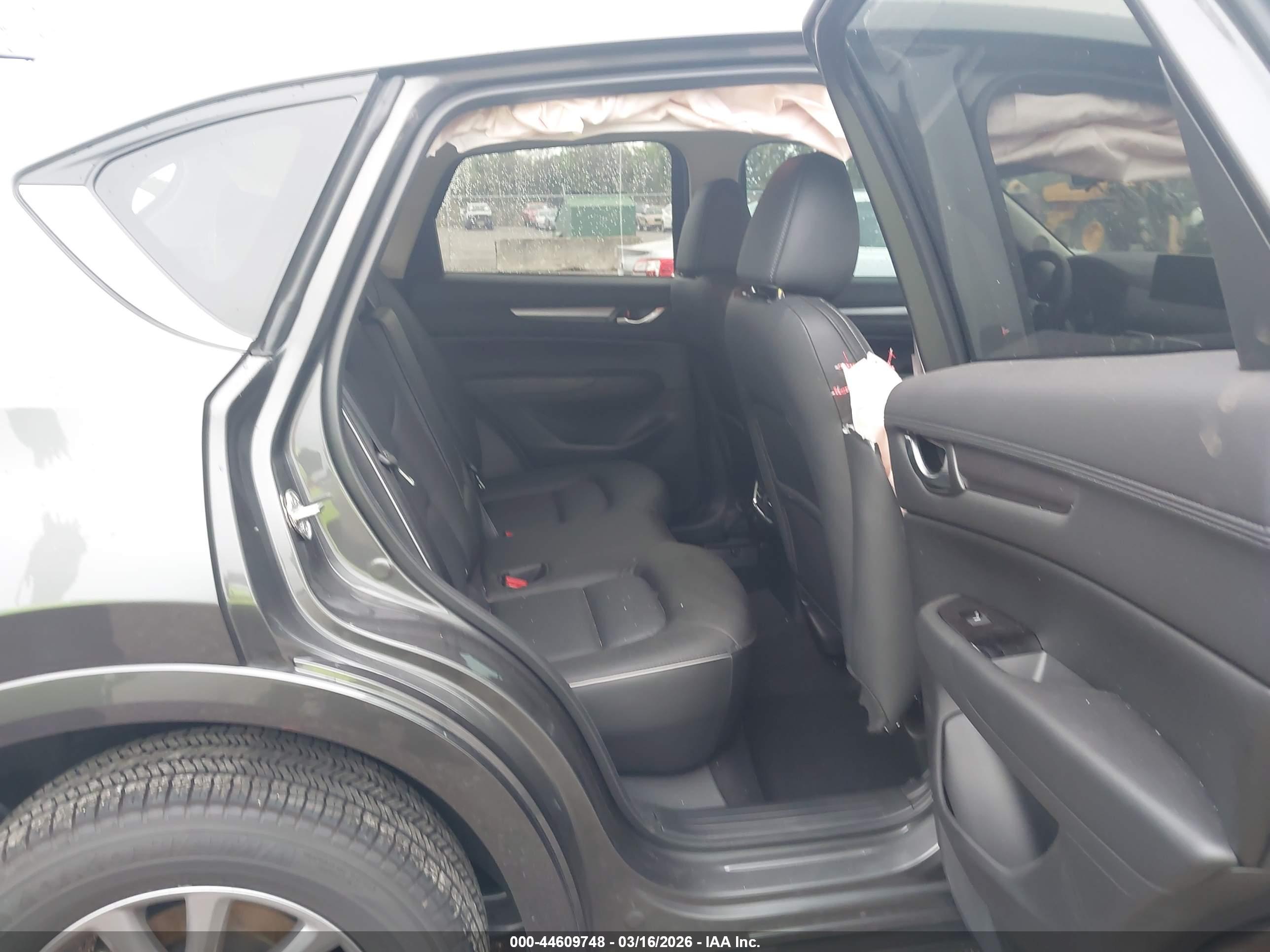 MAZDA CX-5 image 8