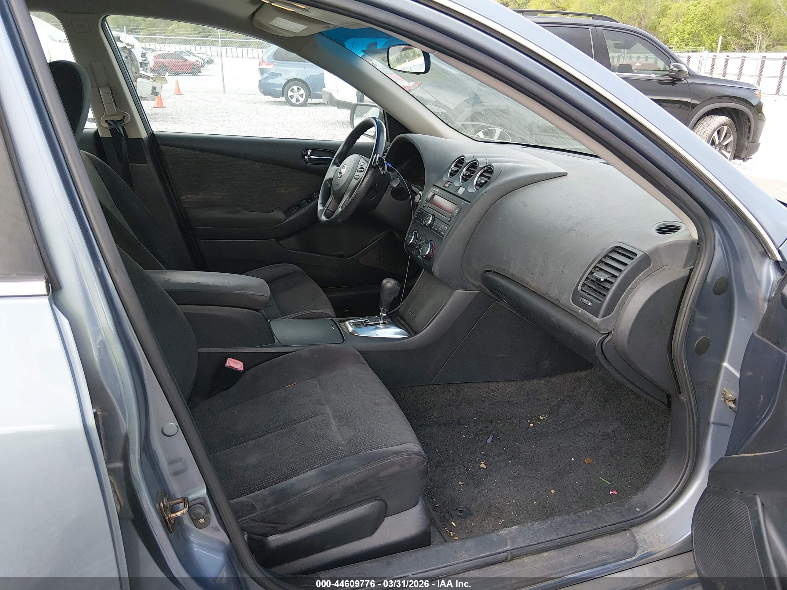 NISSAN ALTIMA image 5