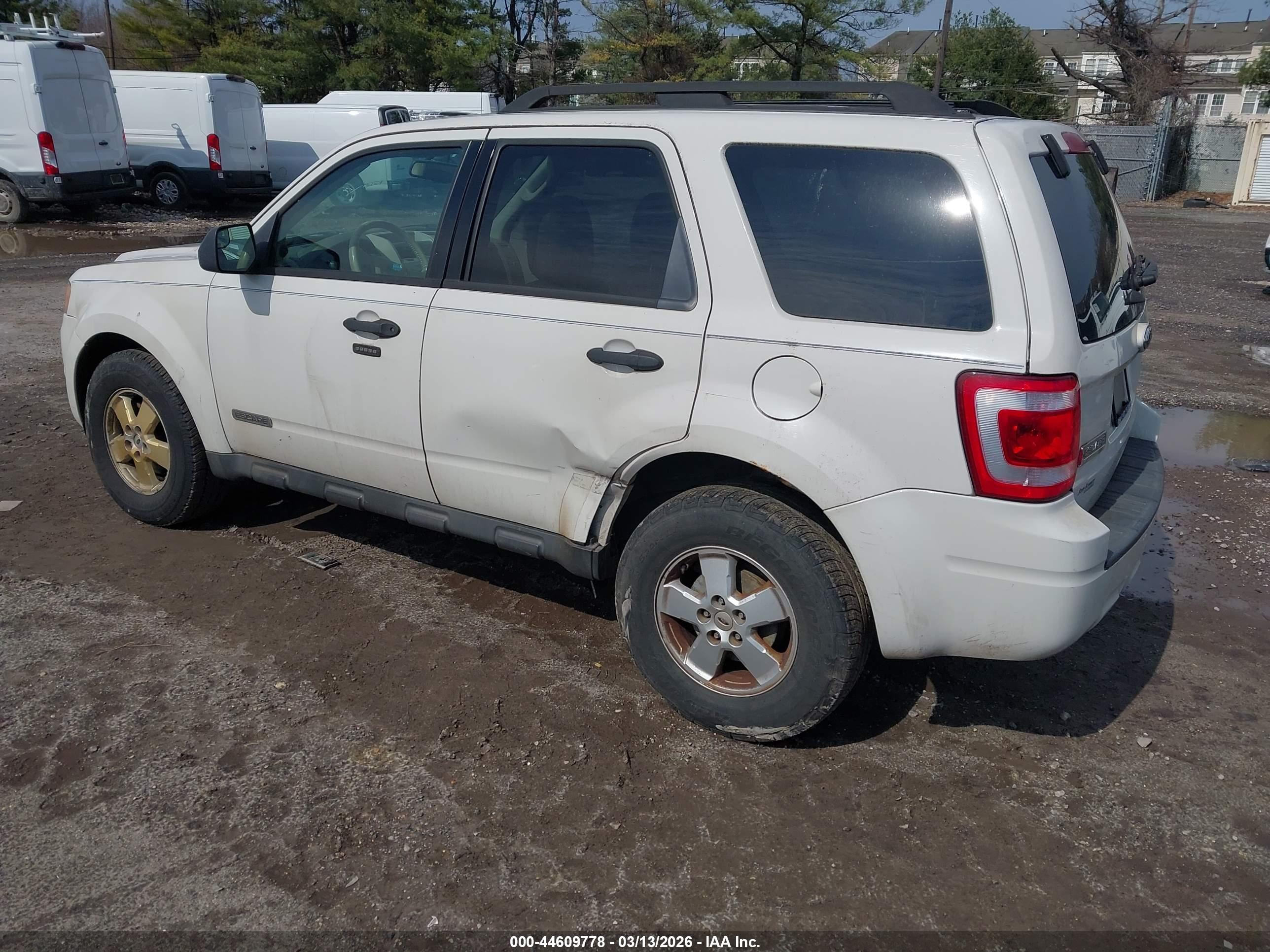 FORD ESCAPE image 3
