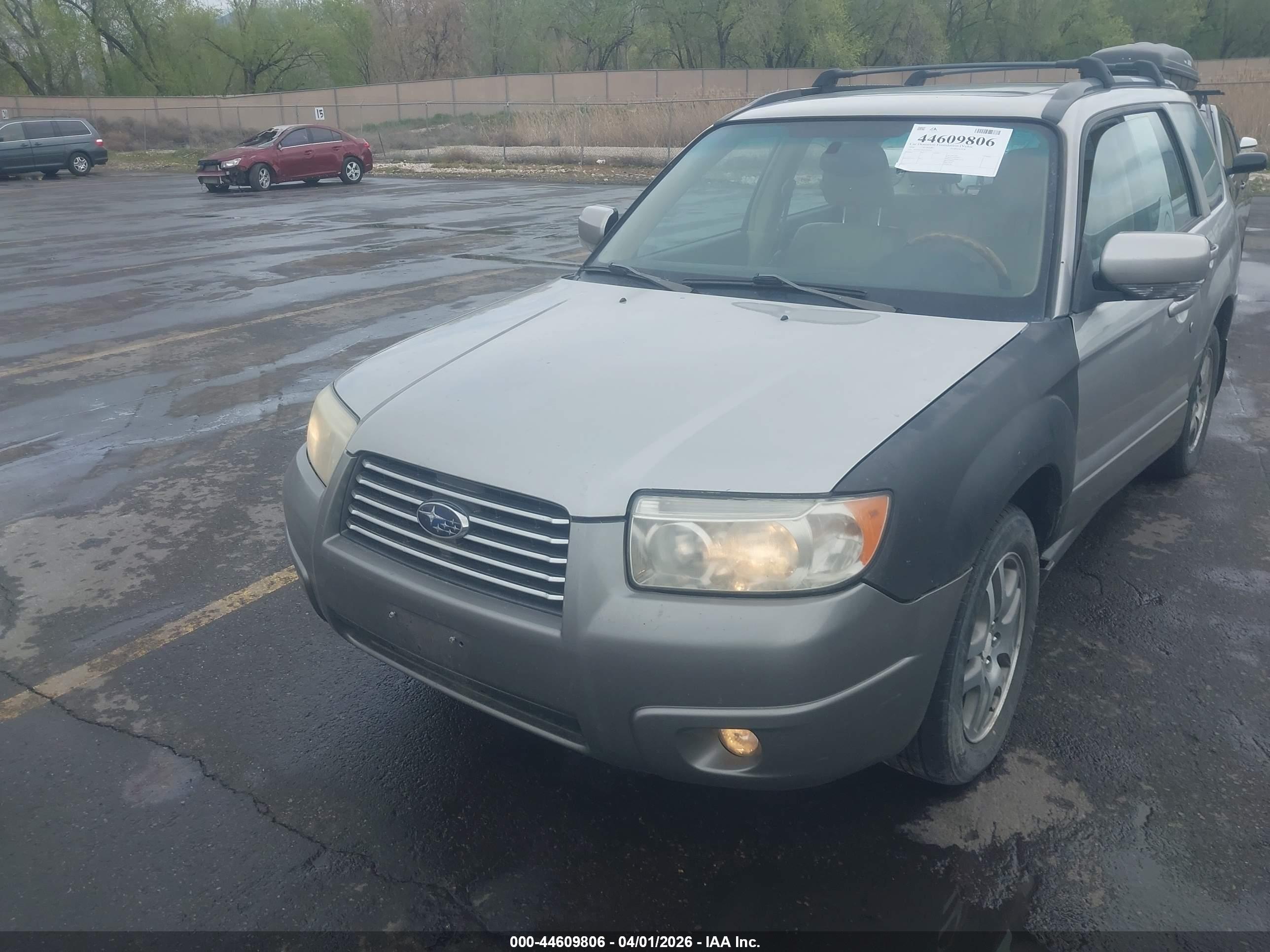 SUBARU FORESTER image 6