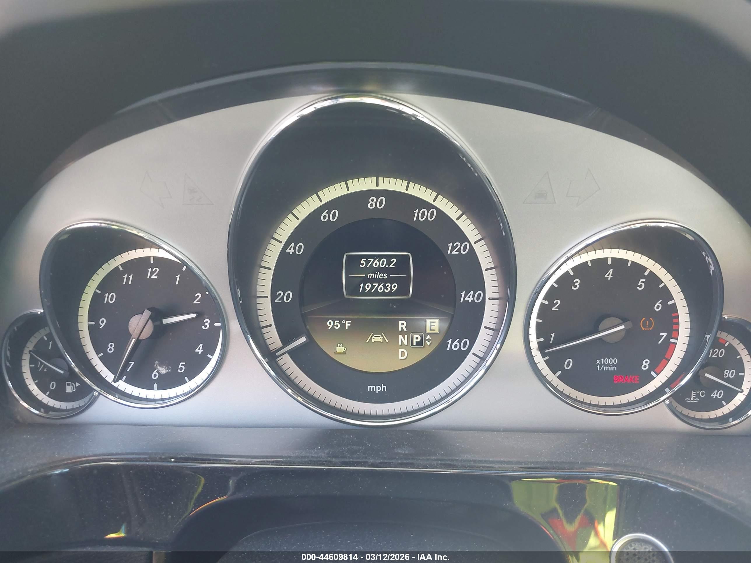 MERCEDES-BENZ E image 7
