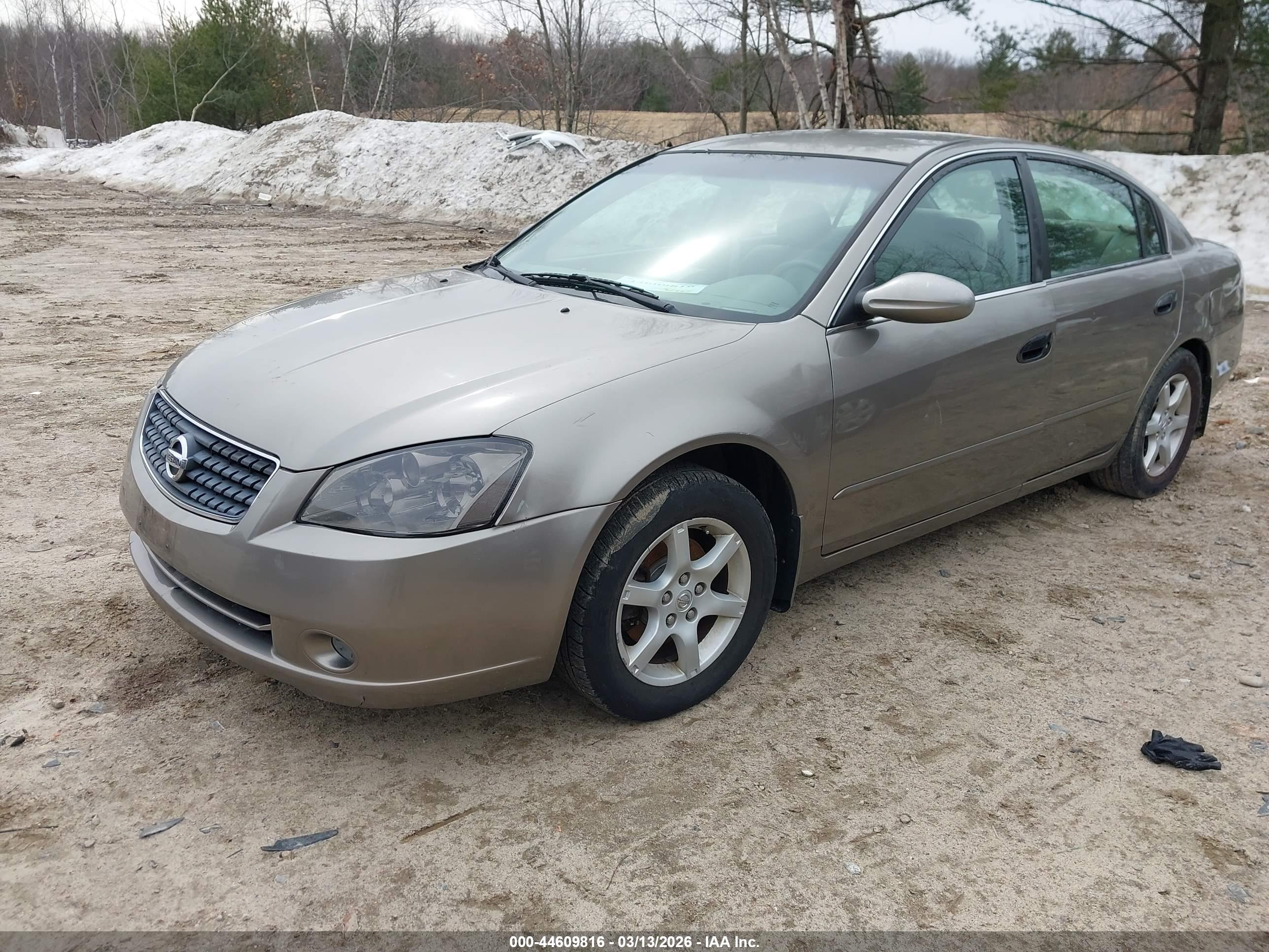 NISSAN ALTIMA image 2