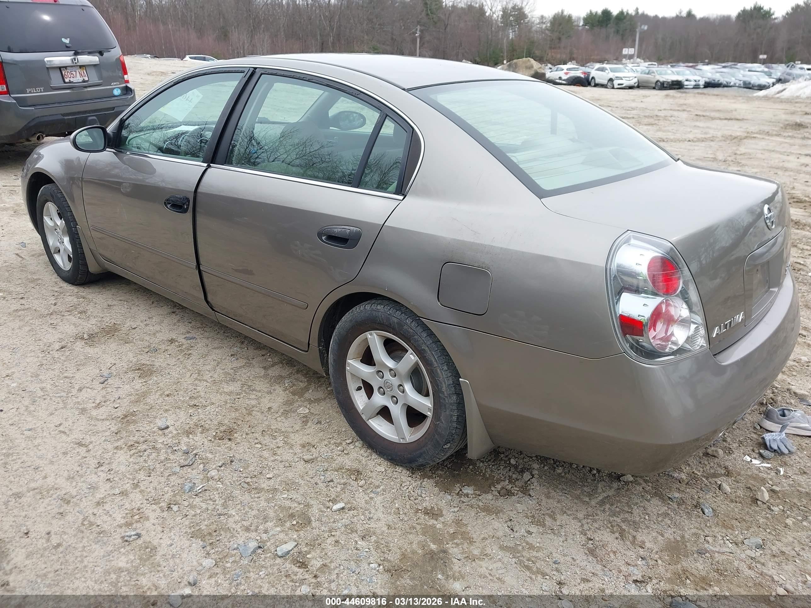 NISSAN ALTIMA image 3