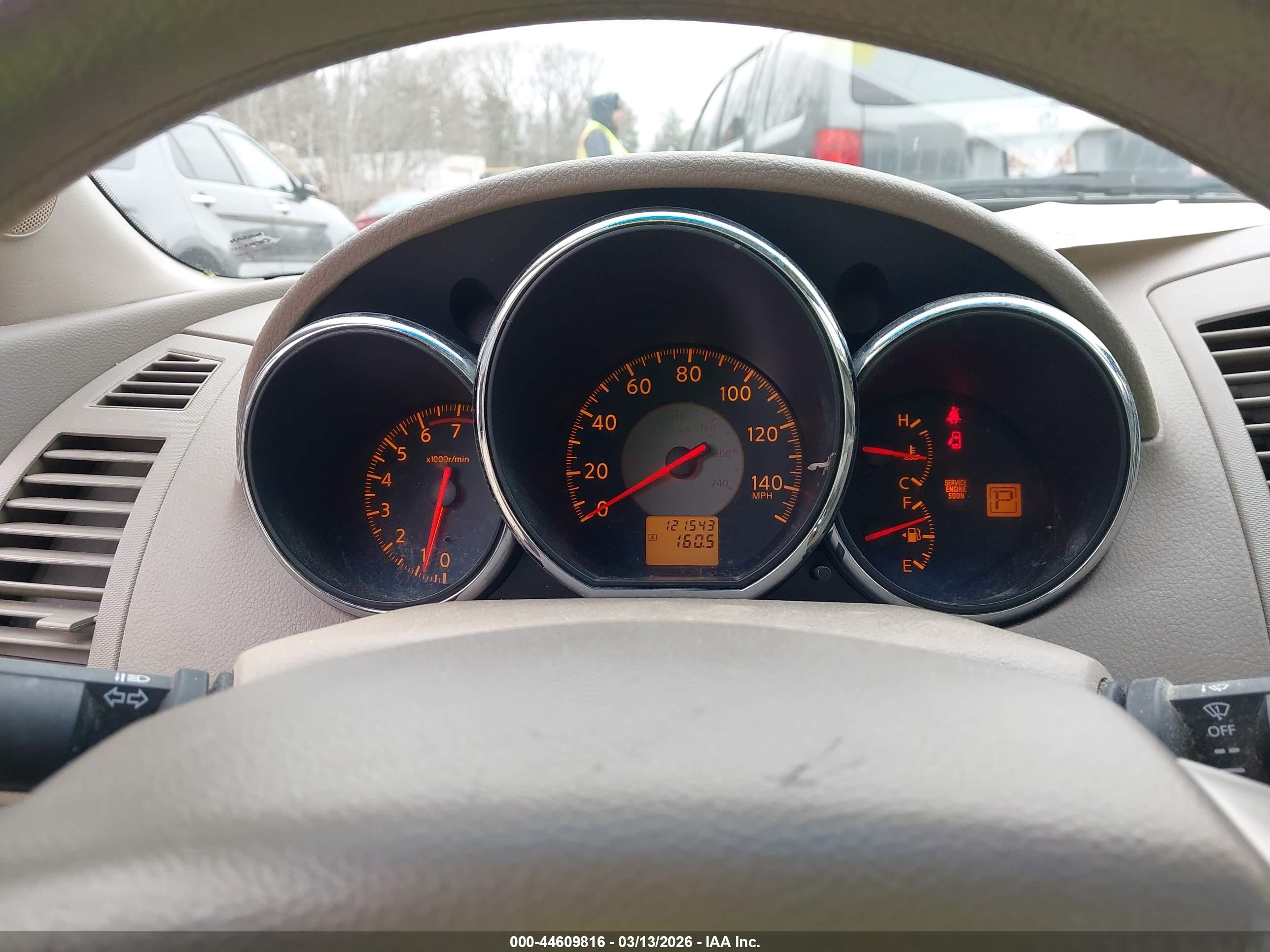 NISSAN ALTIMA image 7