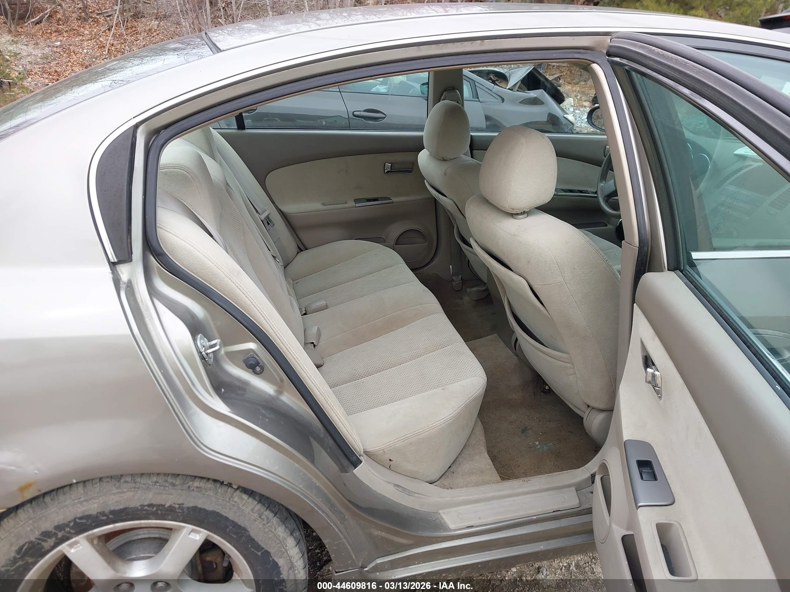 NISSAN ALTIMA image 8