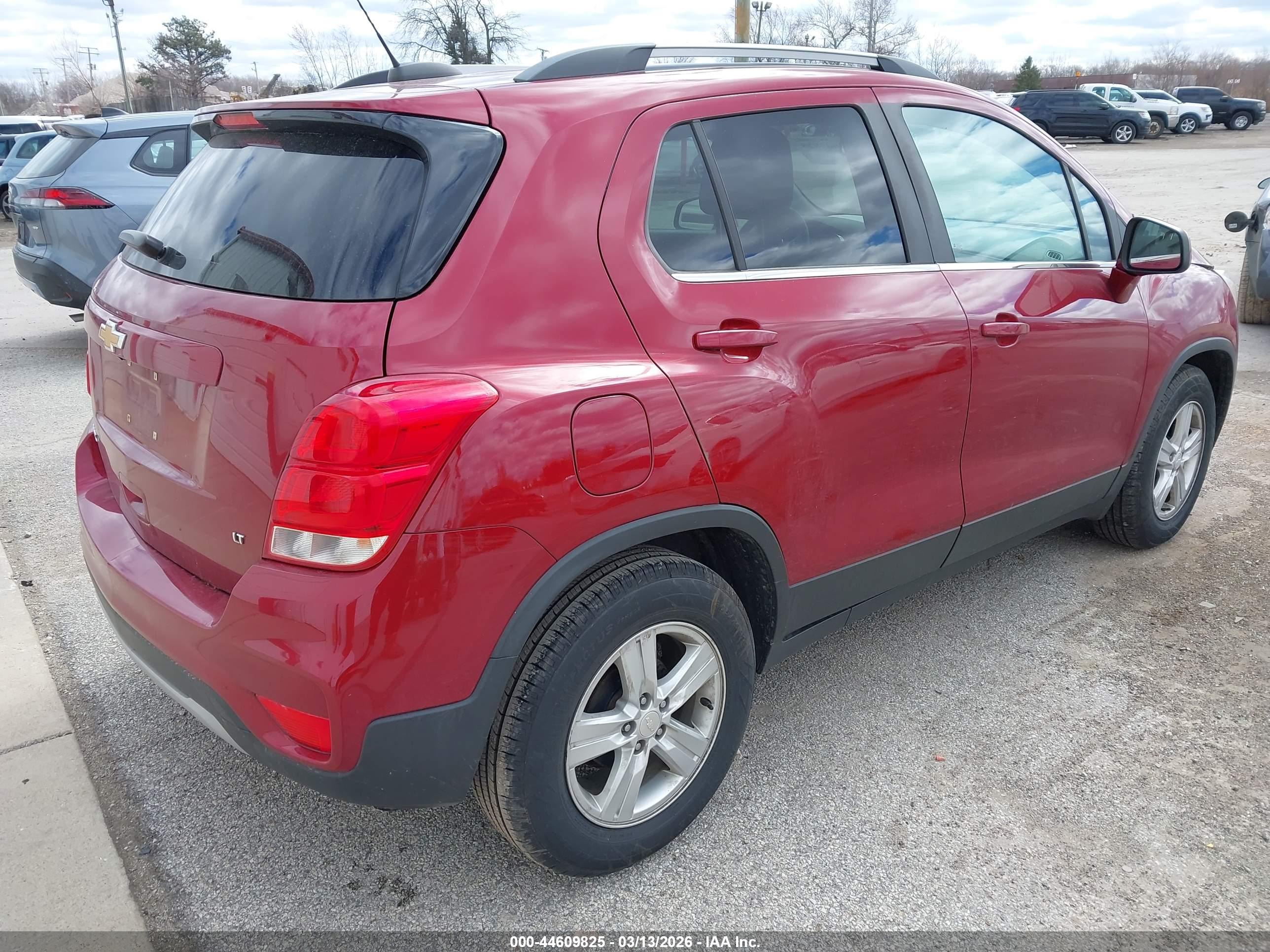 CHEVROLET TRAX image 4