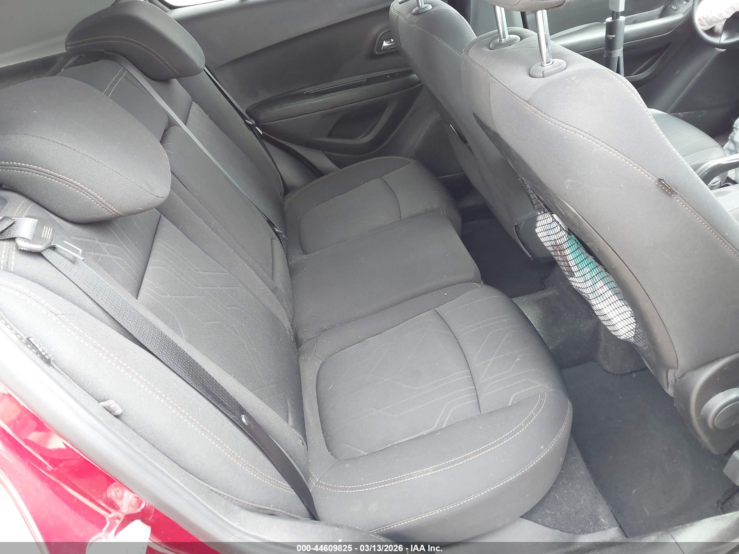 CHEVROLET TRAX image 8