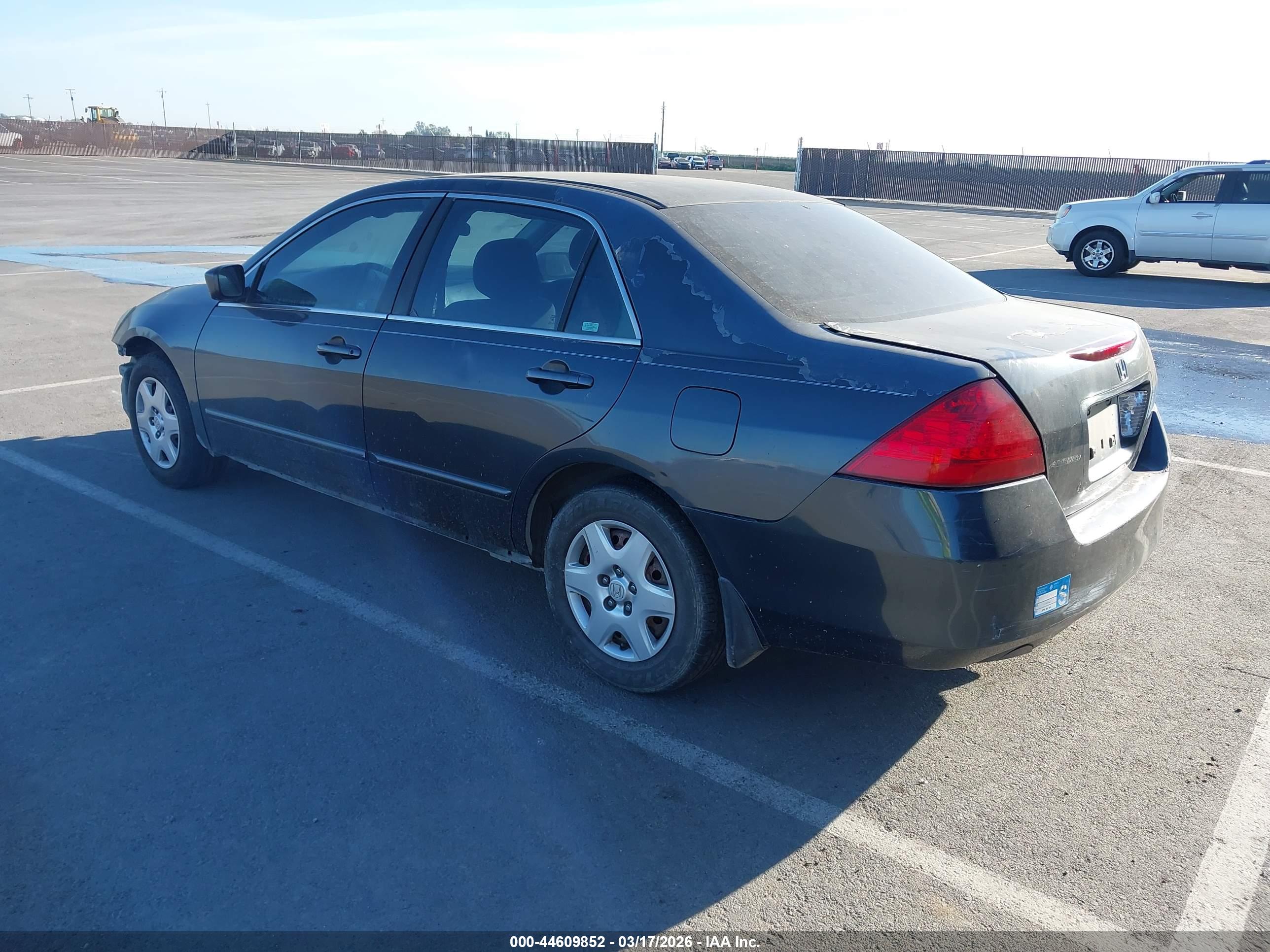 HONDA ACCORD image 3