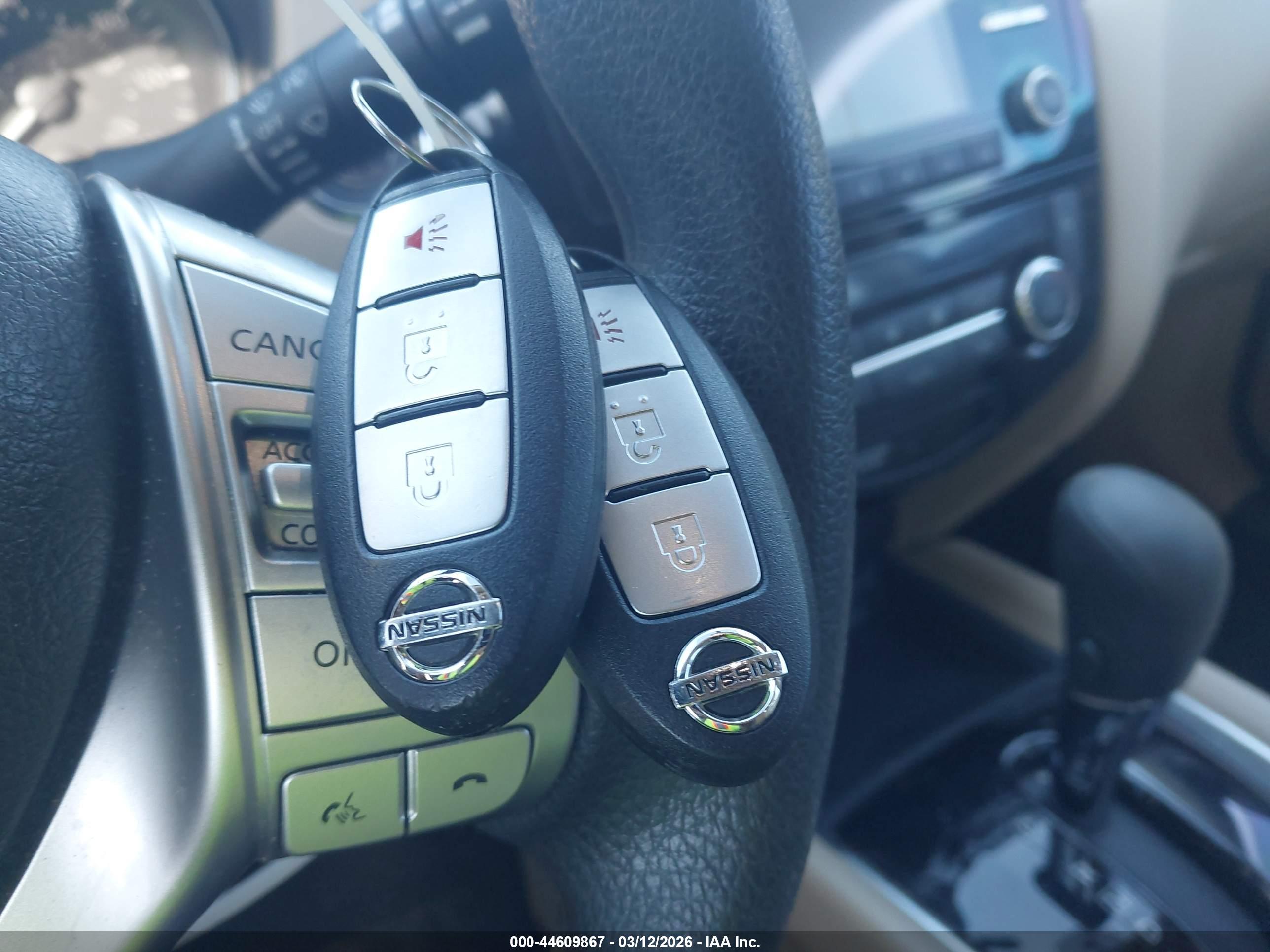 NISSAN ROGUE image 11