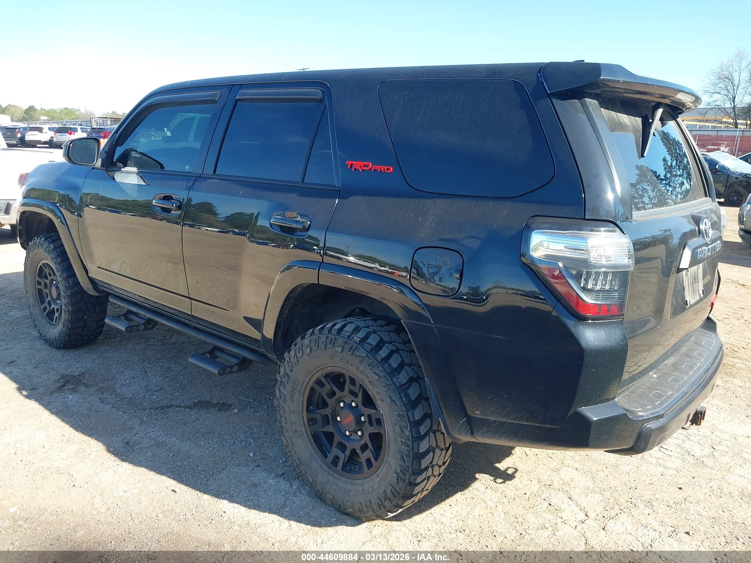 TOYOTA 4RUNNER image 3