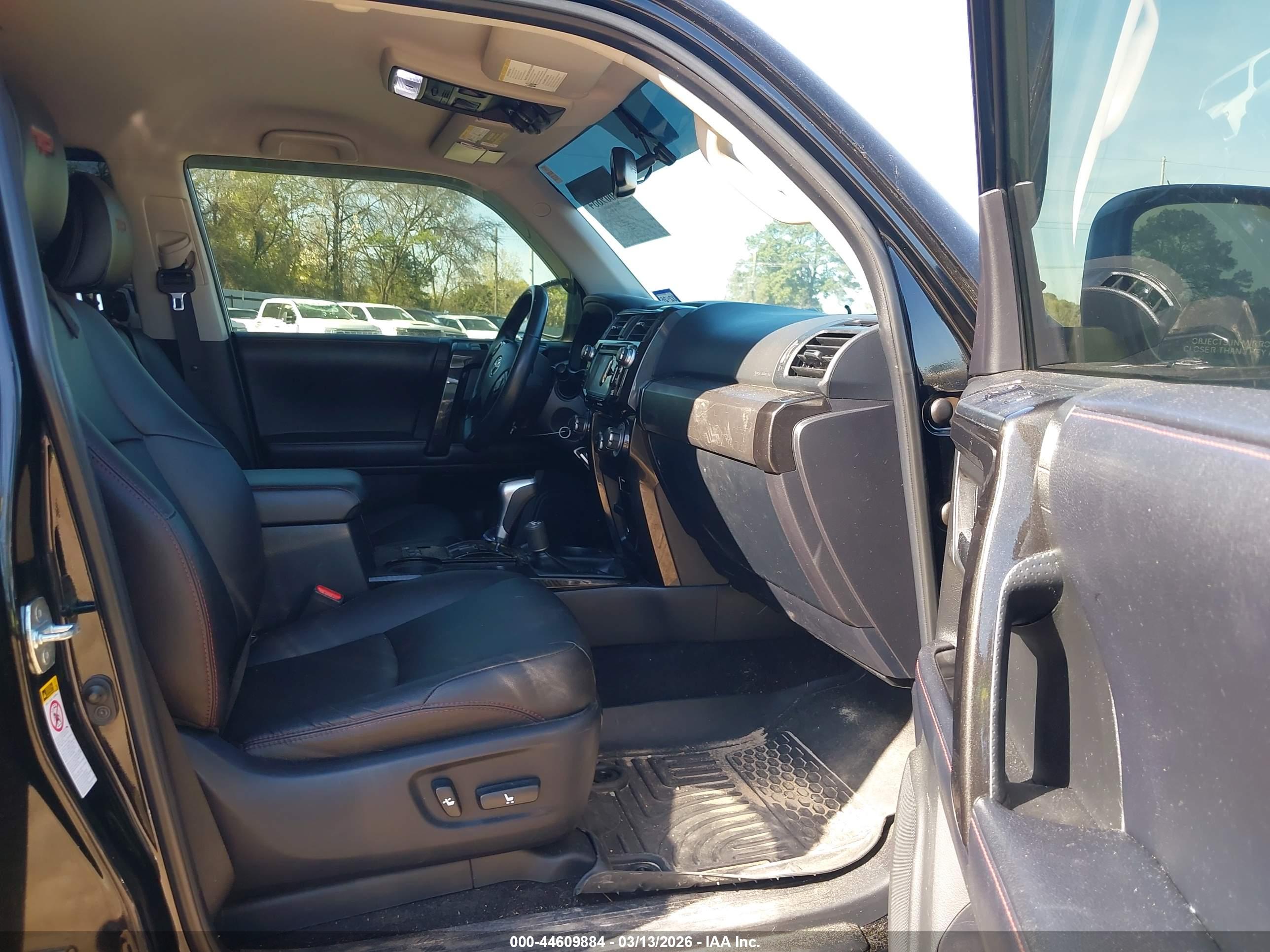 TOYOTA 4RUNNER image 5