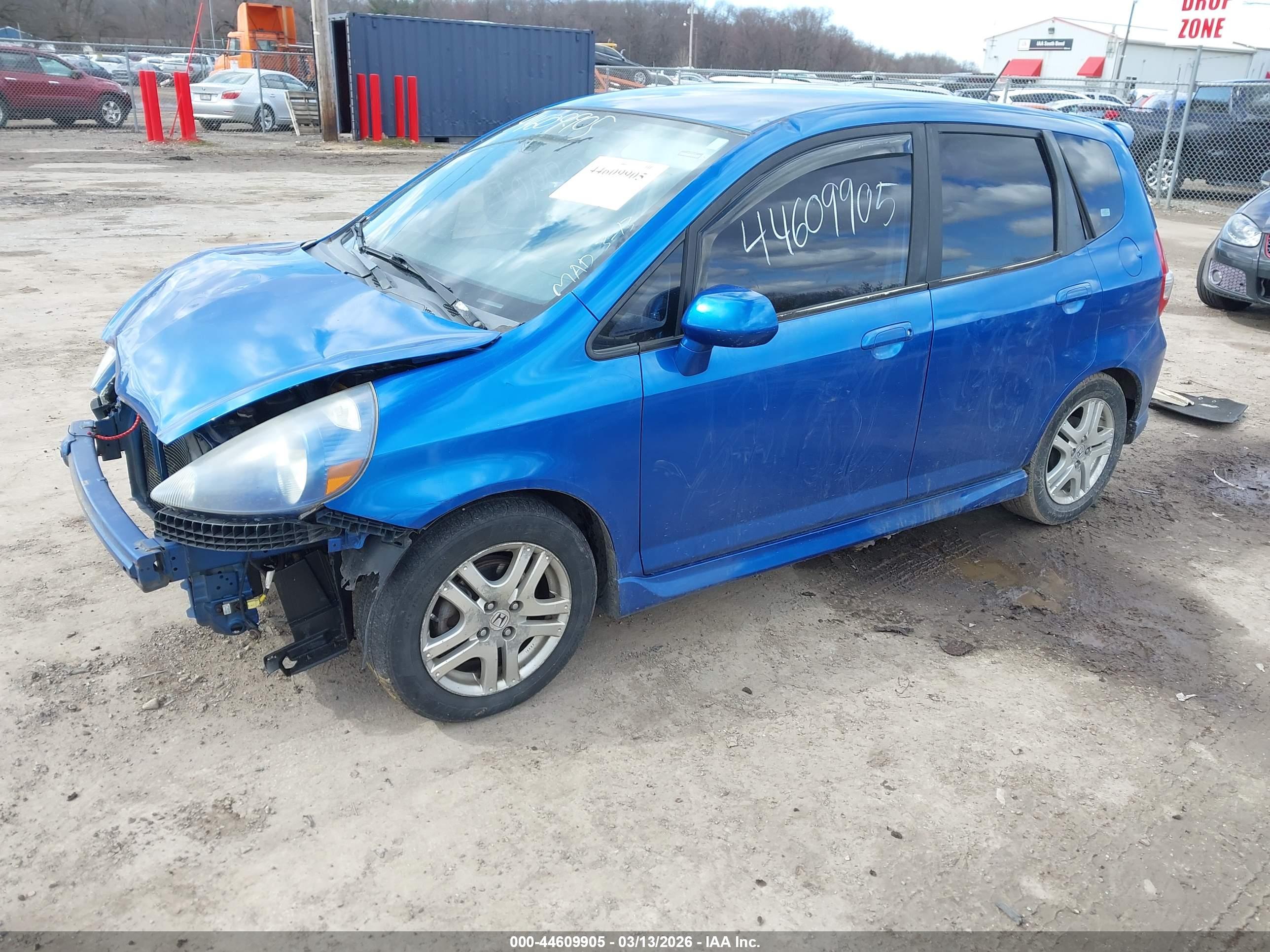 HONDA FIT image 2