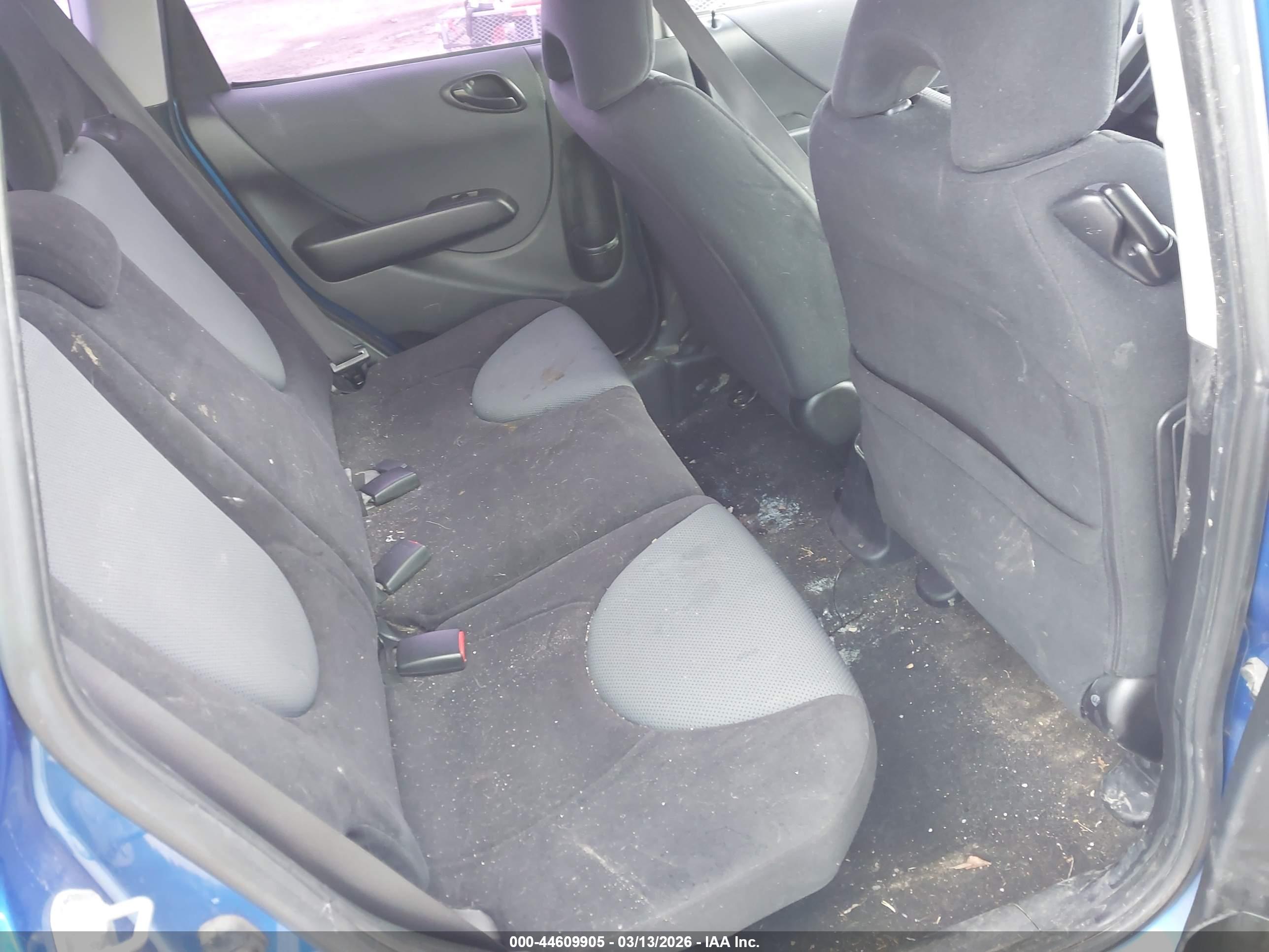 HONDA FIT image 8