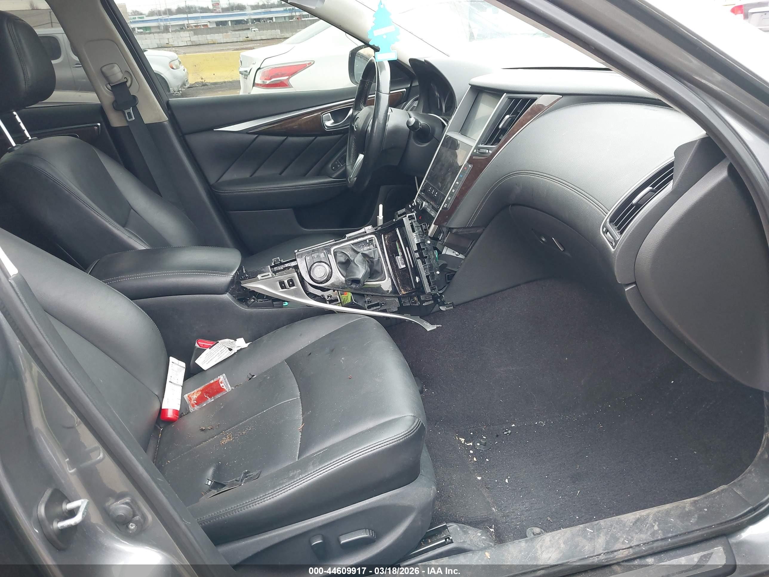 INFINITI Q50 image 5
