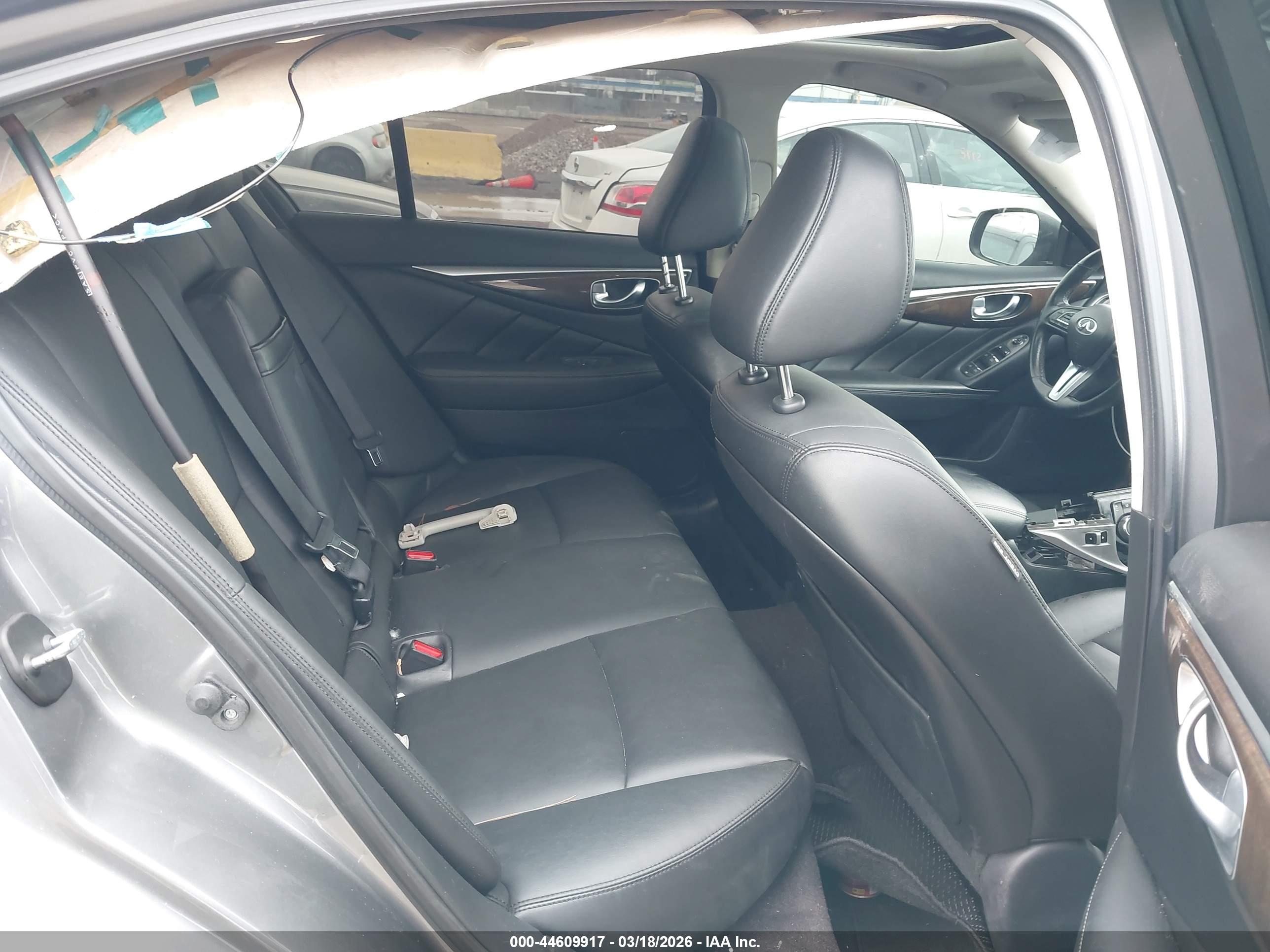 INFINITI Q50 image 8