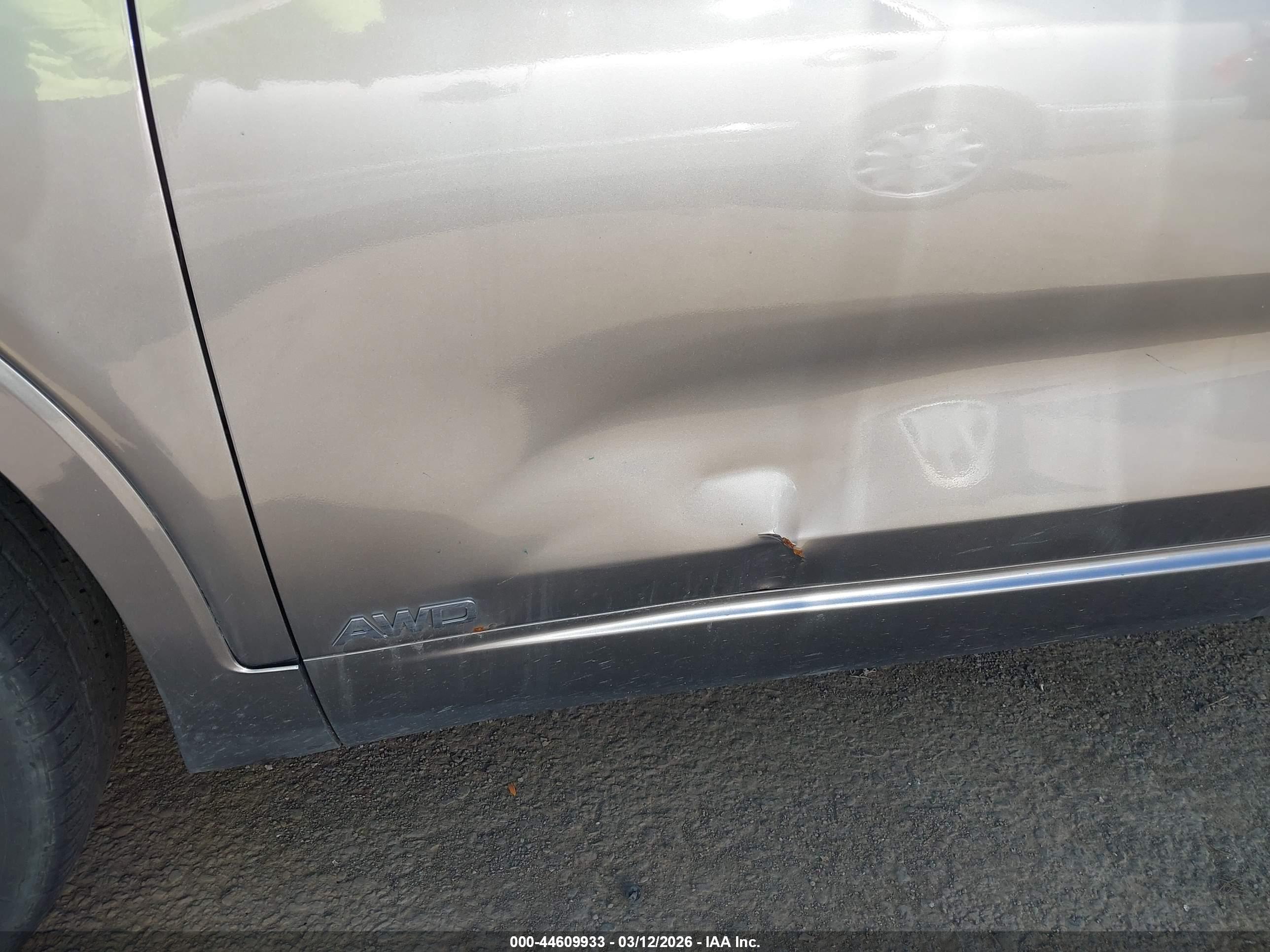 KIA SORENTO image 6