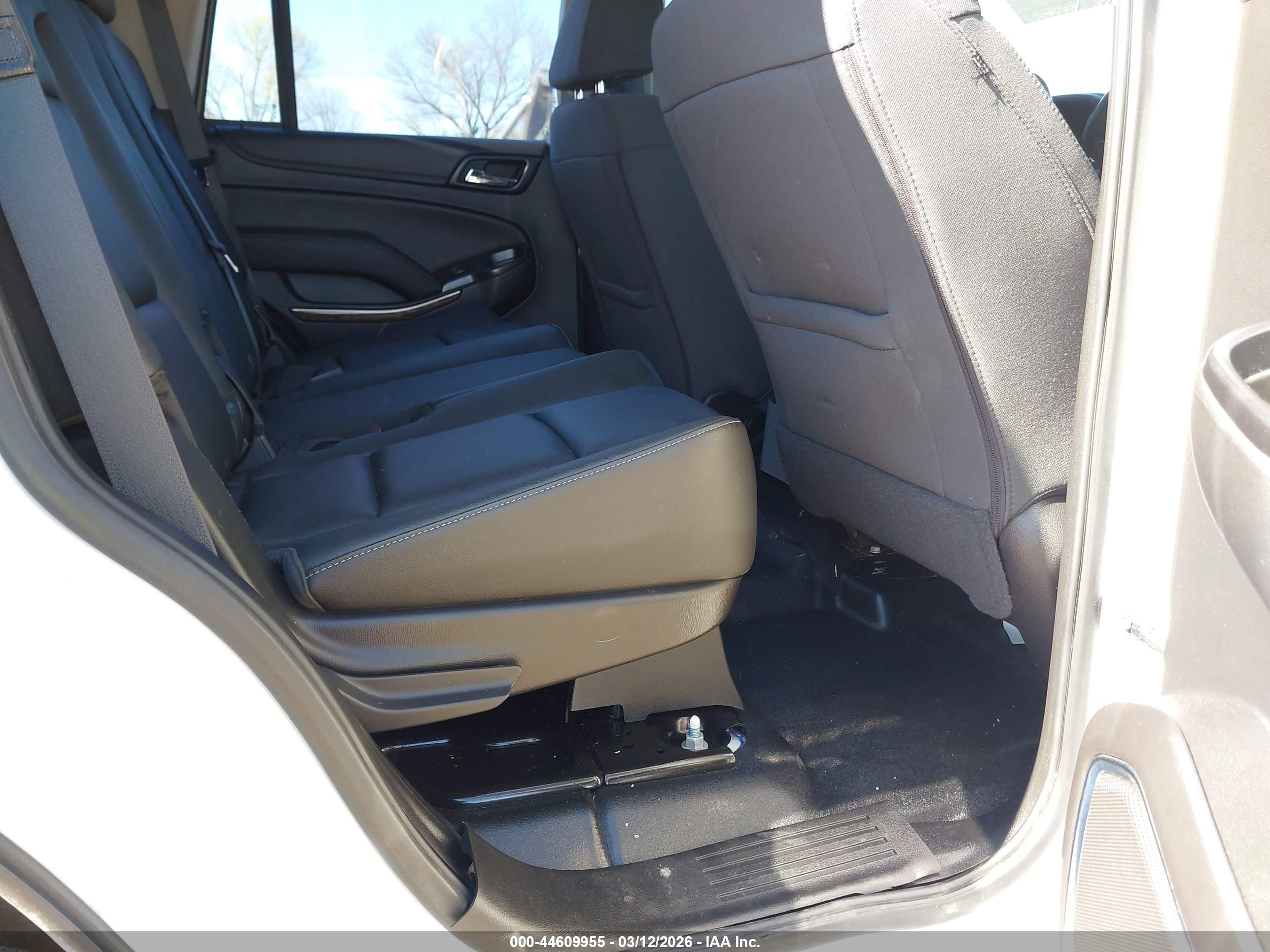 CHEVROLET TAHOE image 8