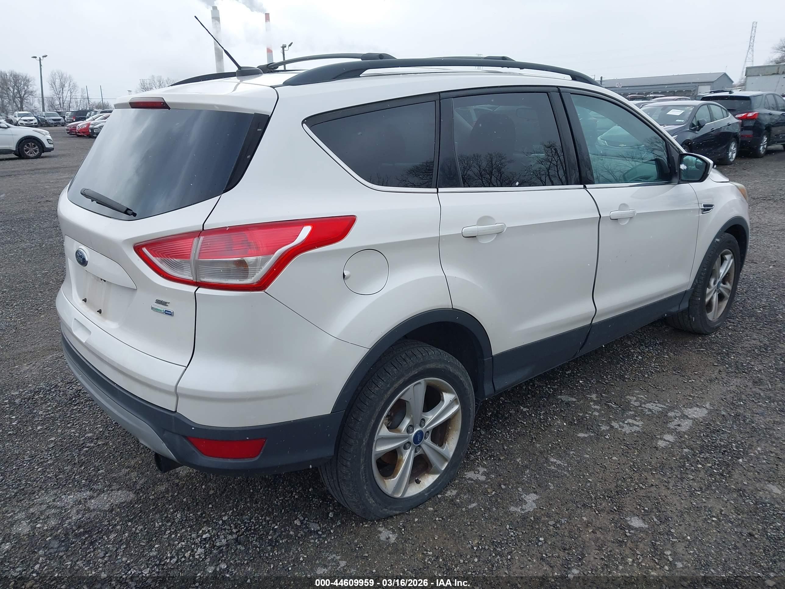 FORD ESCAPE image 4