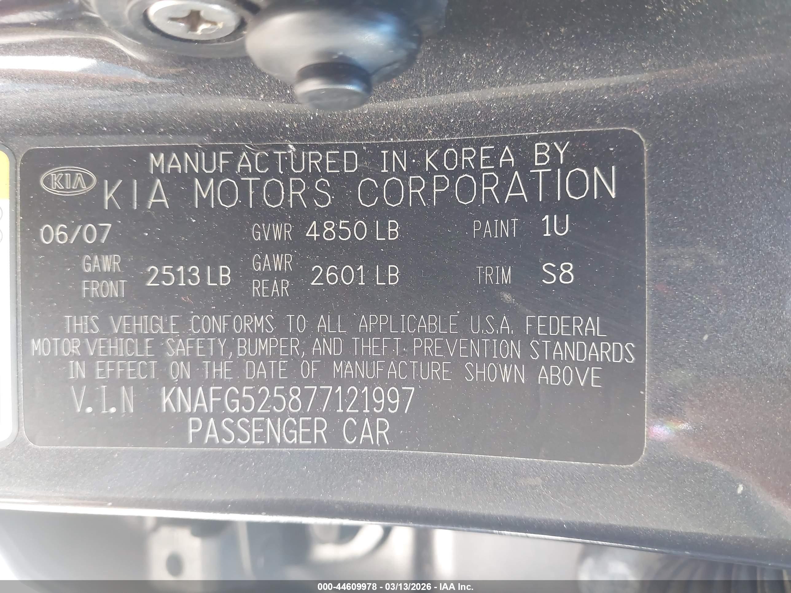 KIA RONDO image 9