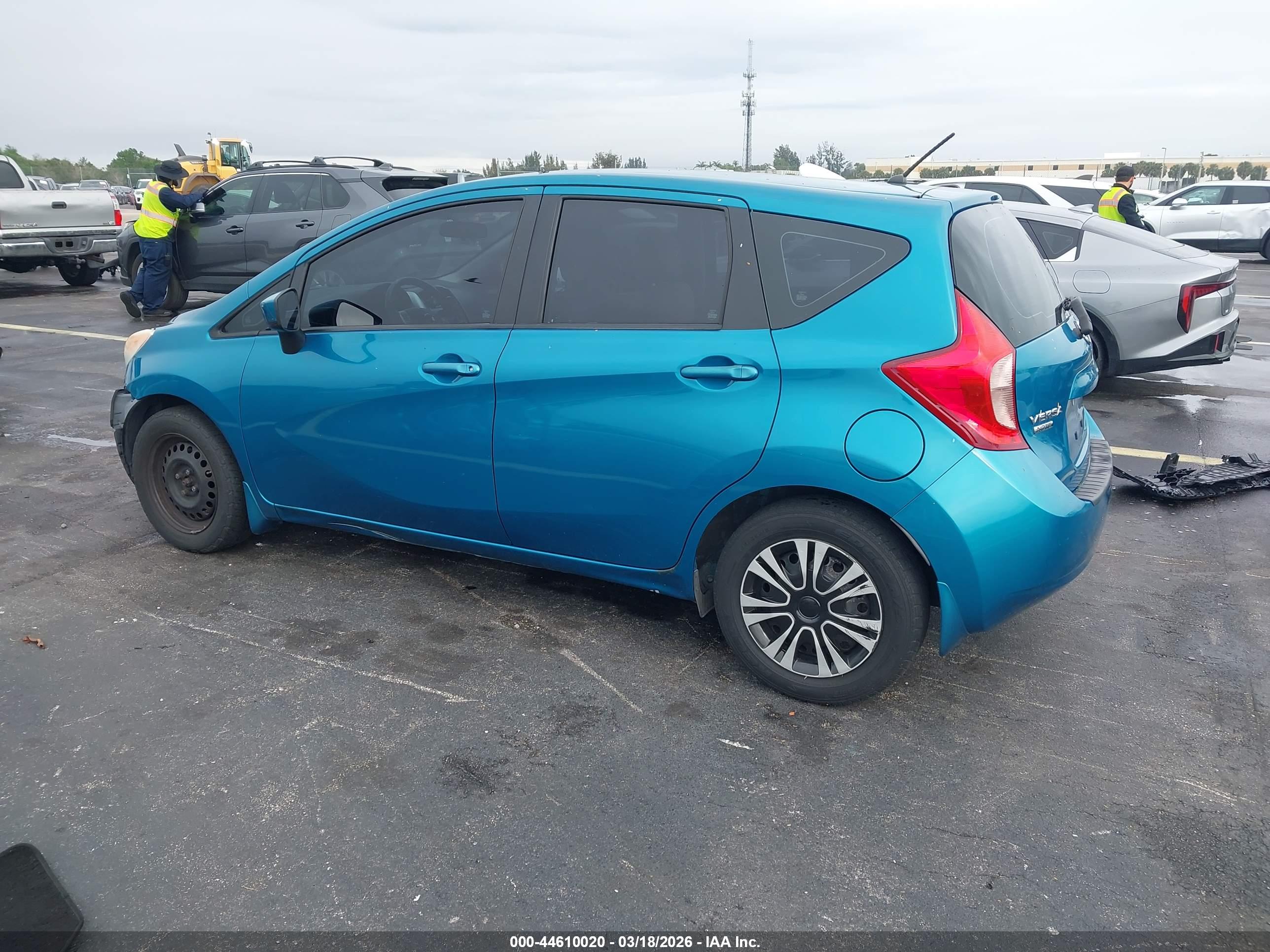 NISSAN VERSA image 3