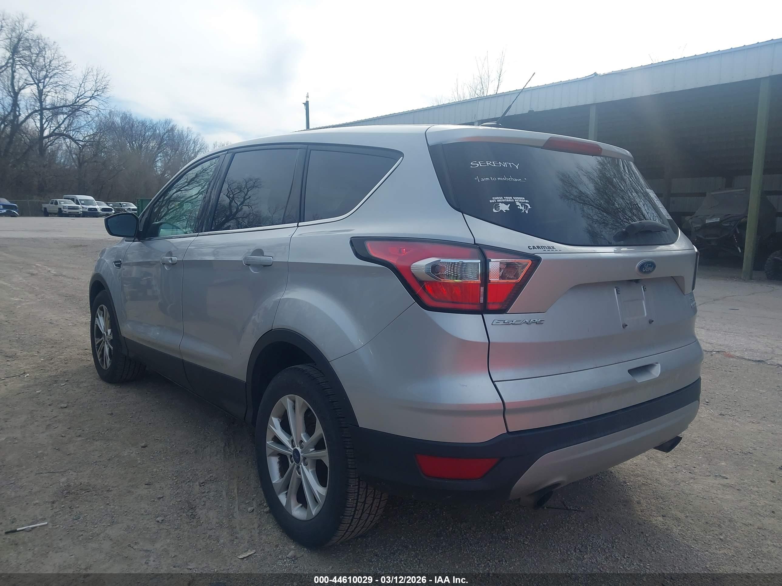 FORD ESCAPE image 3