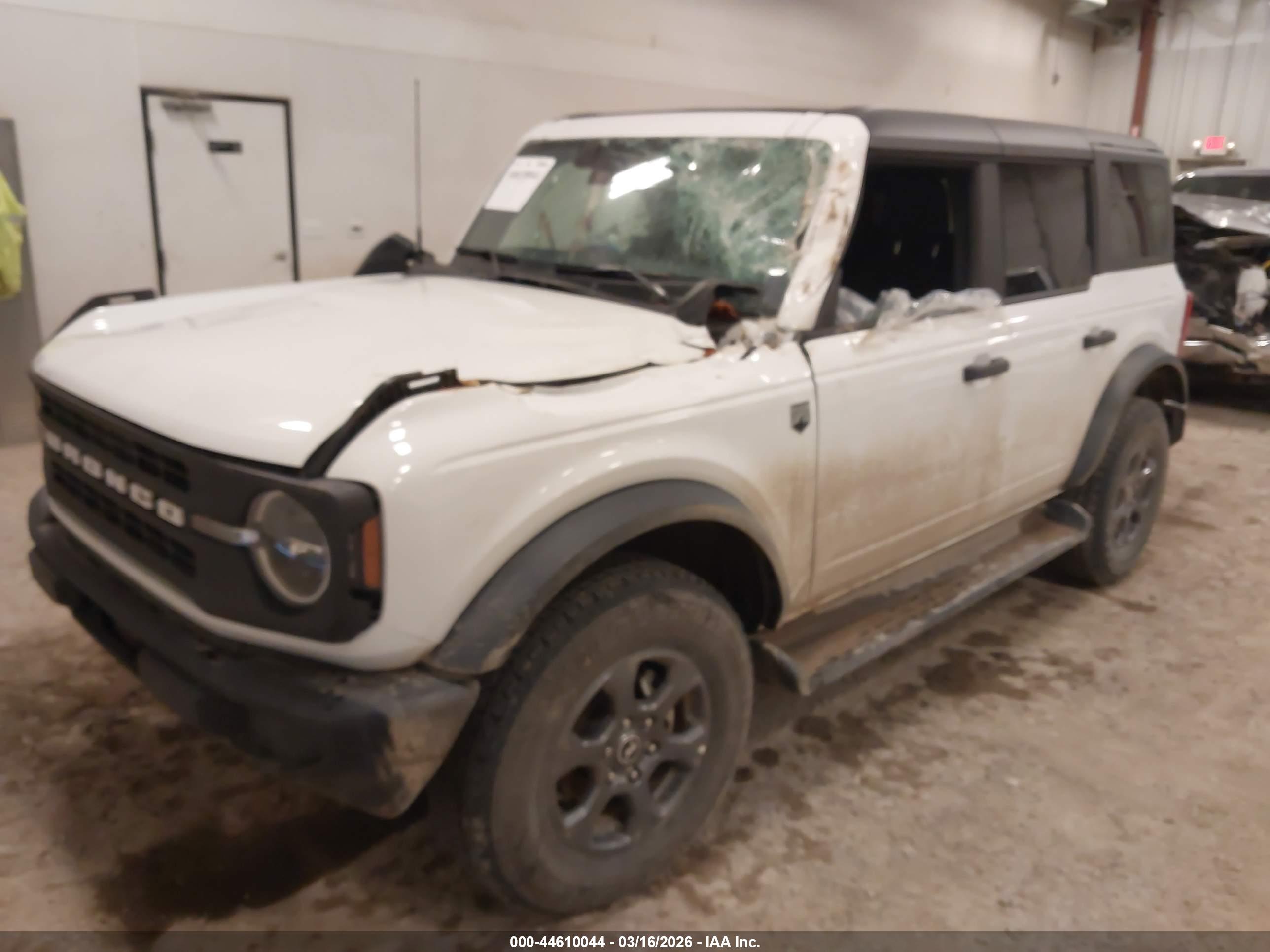 FORD BRONCO image 2