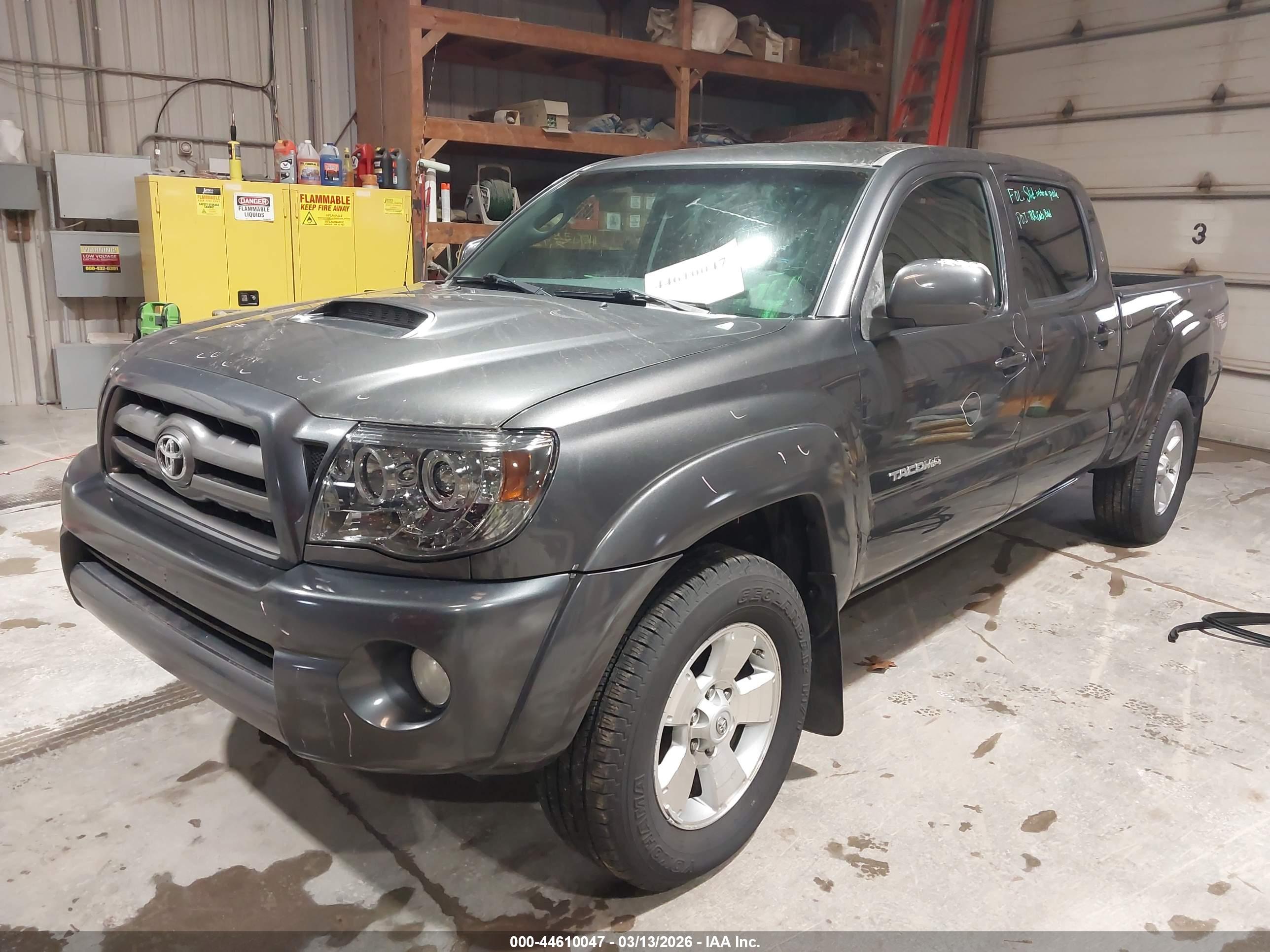 TOYOTA TACOMA image 2