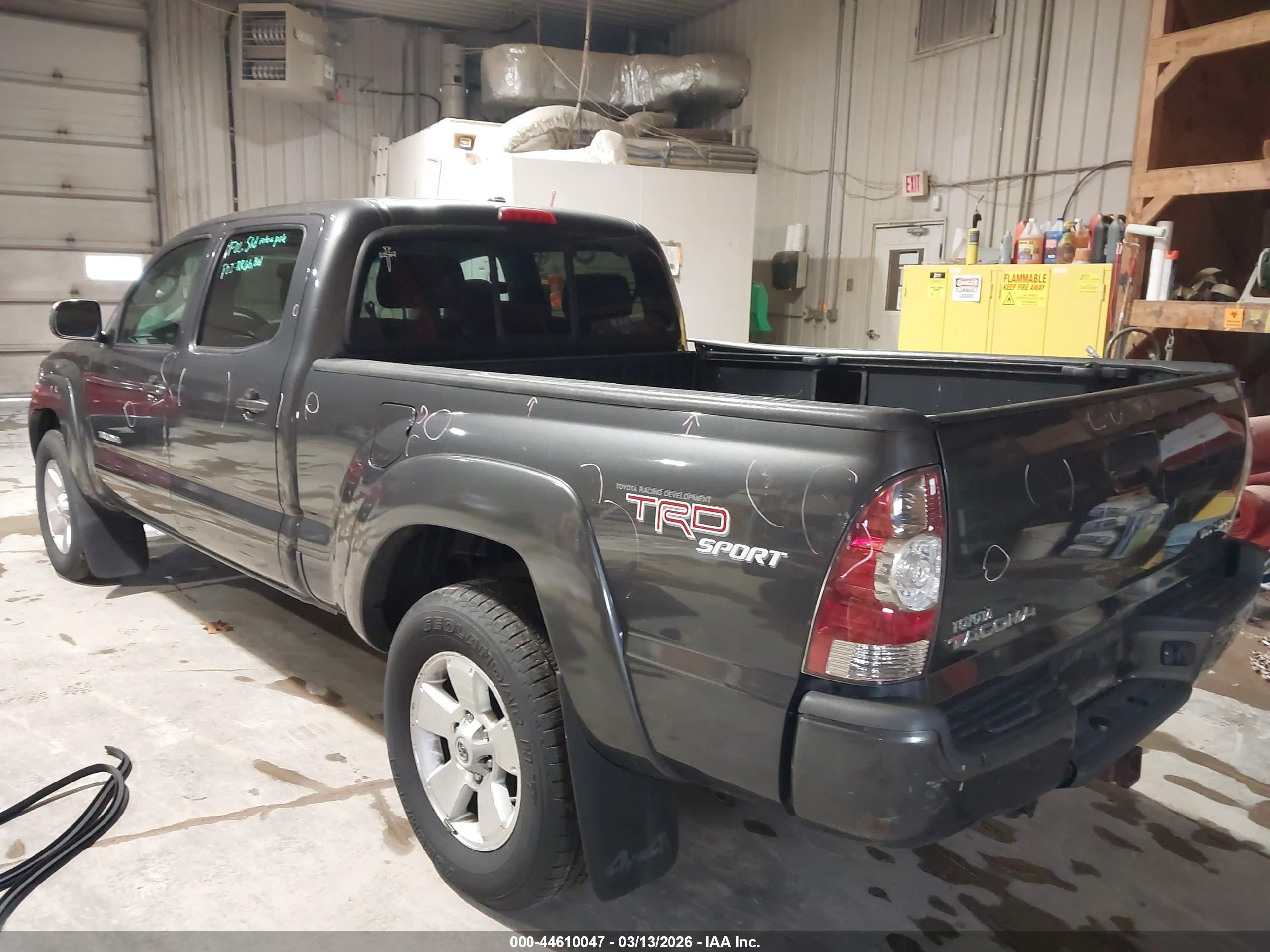 TOYOTA TACOMA image 3
