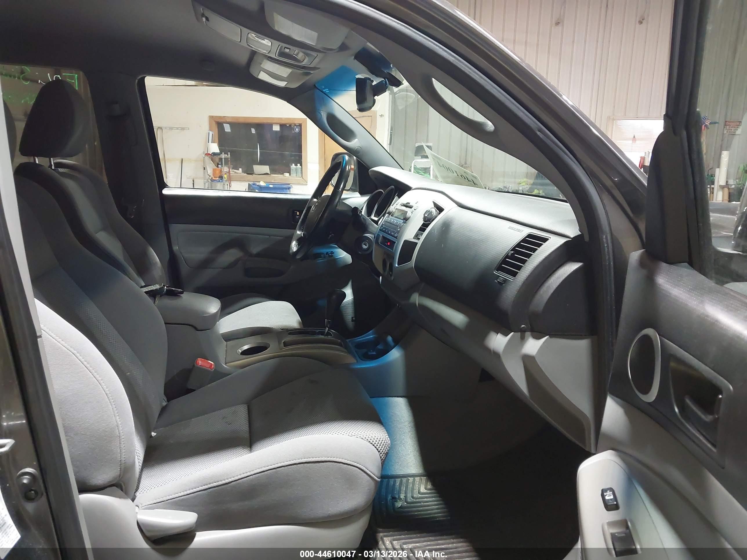 TOYOTA TACOMA image 5