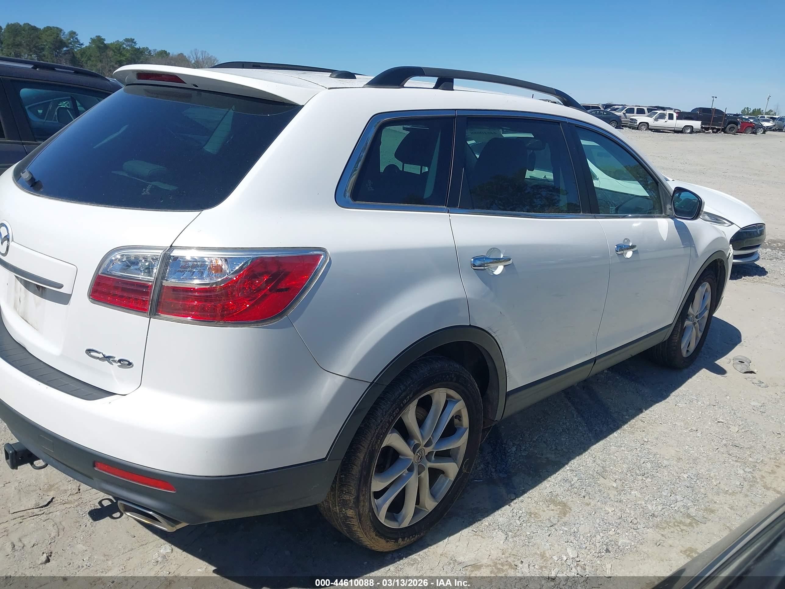 MAZDA CX-9 image 4